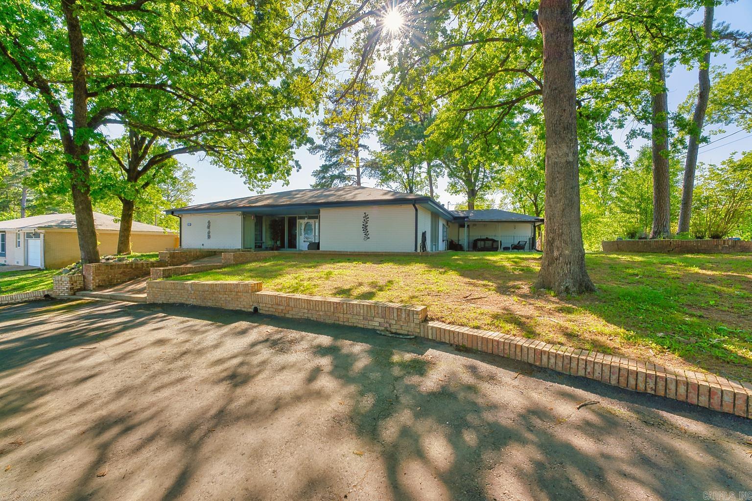135 Roundwood Drive