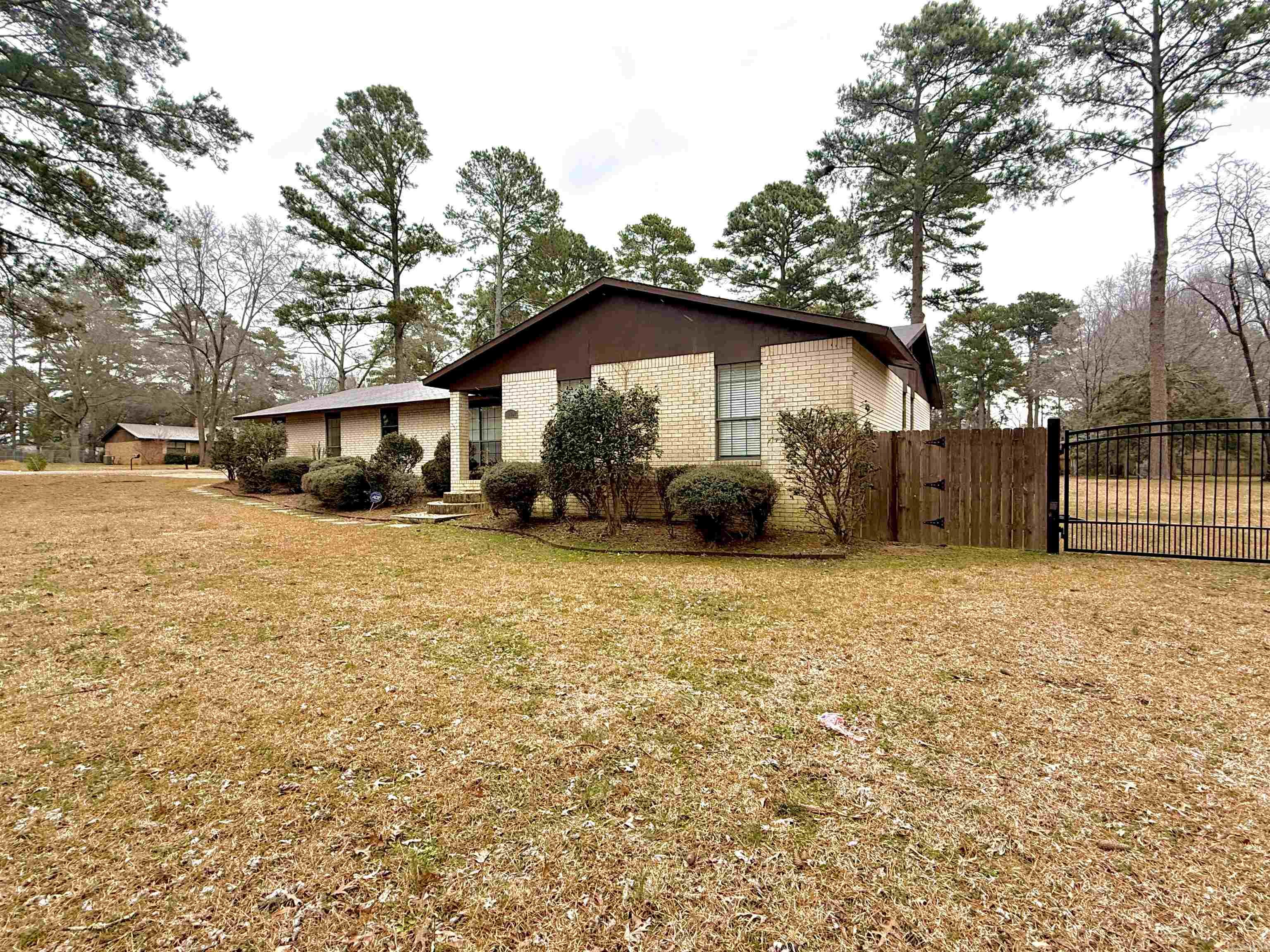 159  Ables  El Dorado, AR