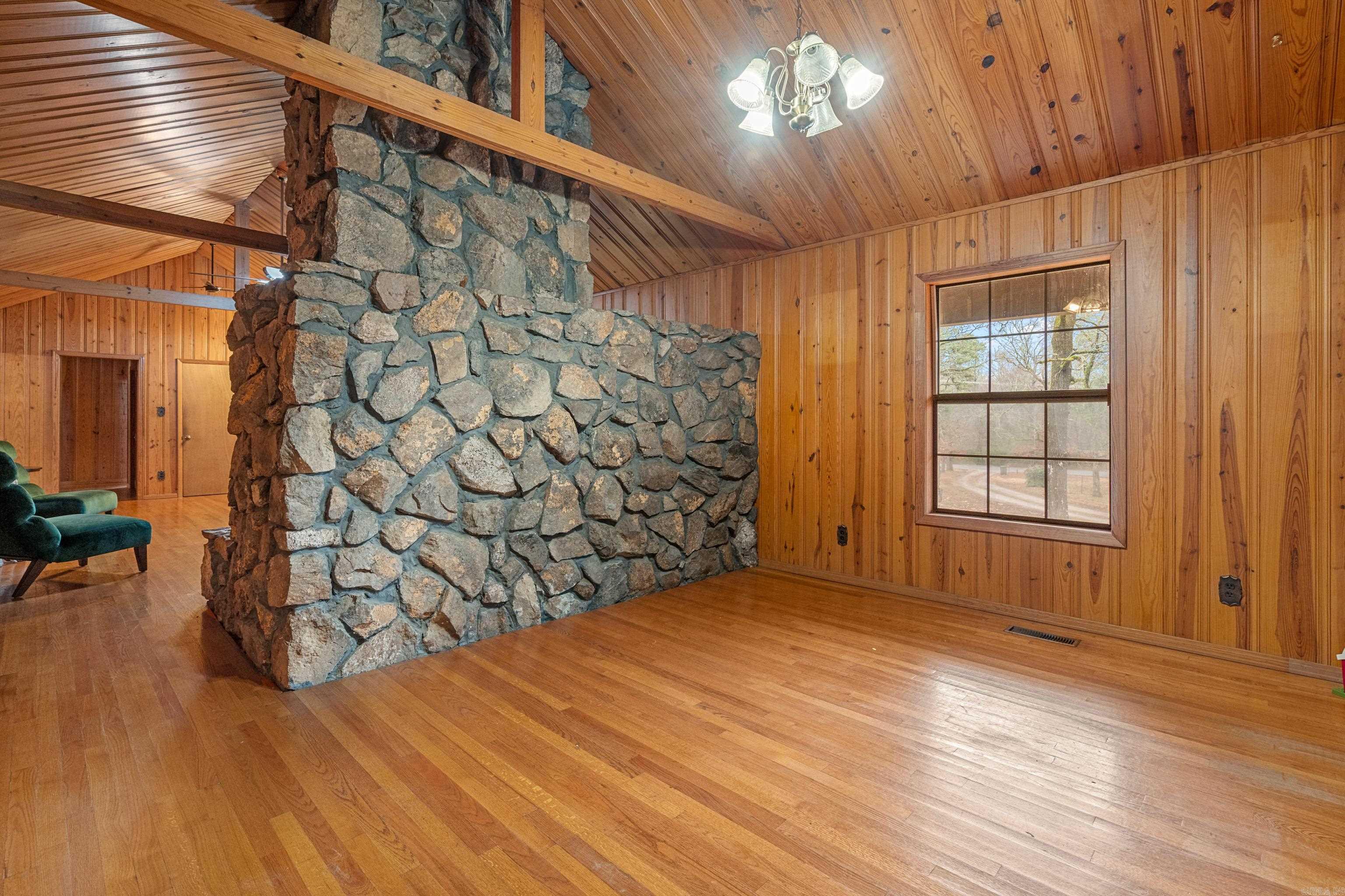 2637  Spring  Hot Springs, AR