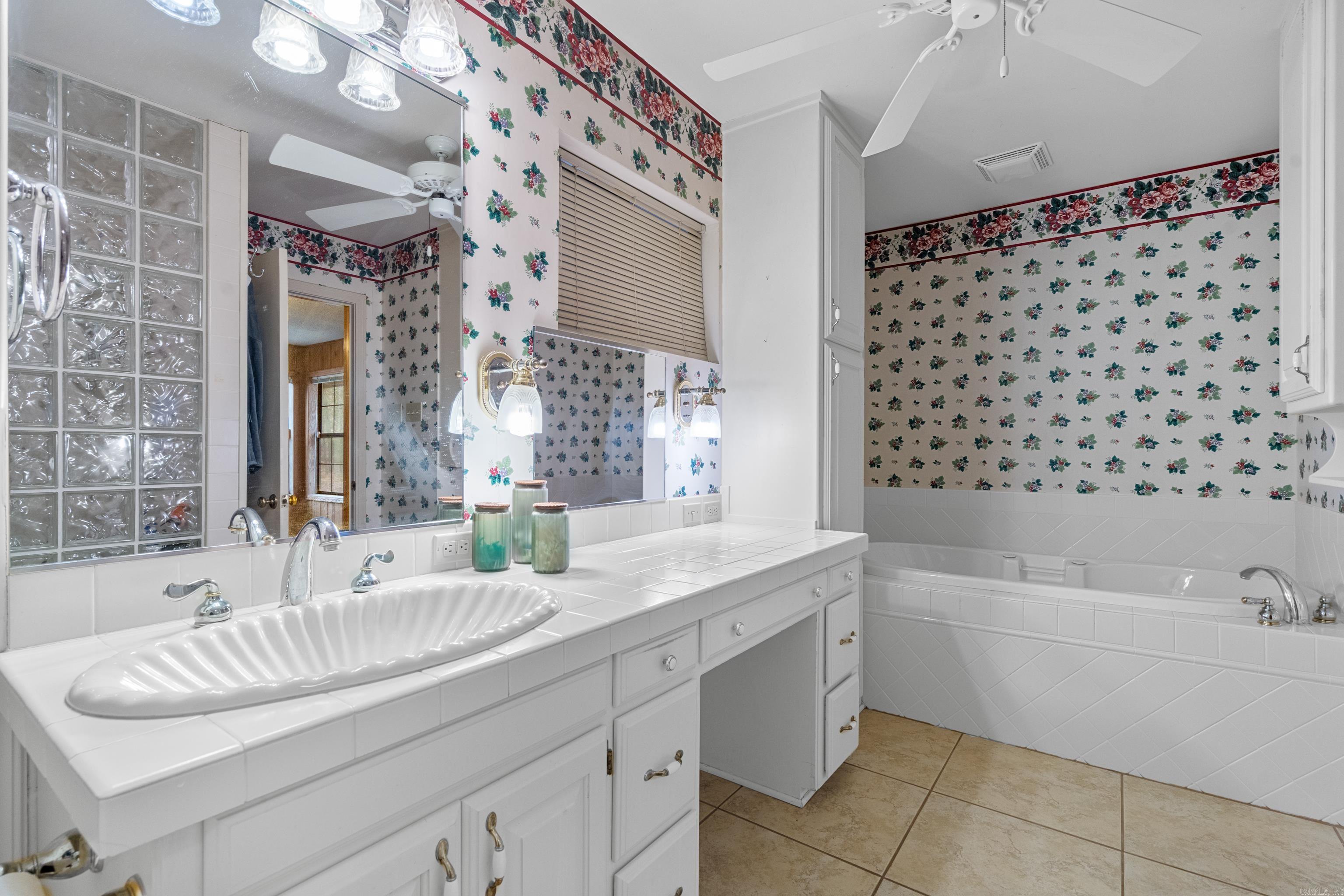 2637  Spring  Hot Springs, AR