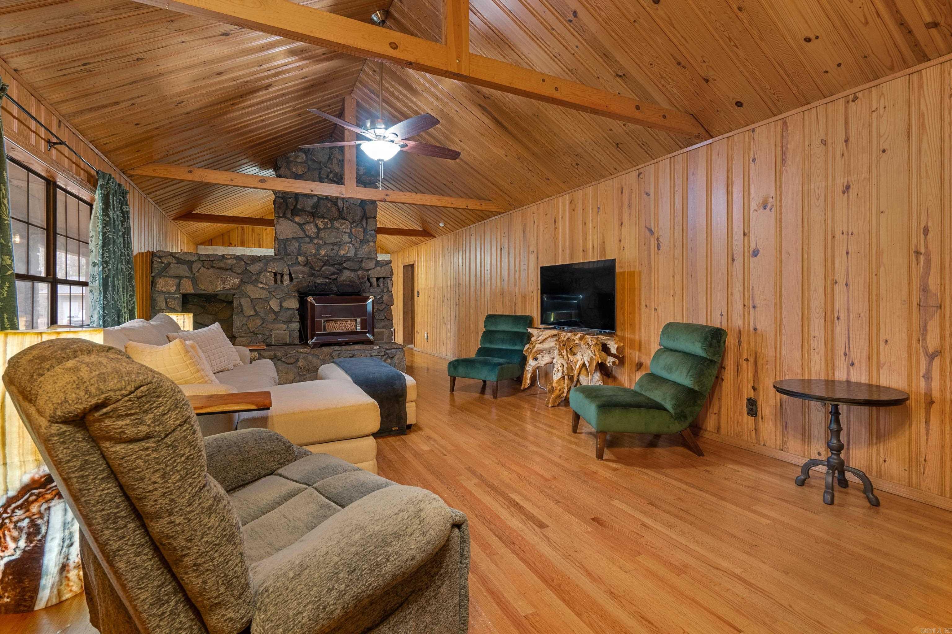 2637  Spring  Hot Springs, AR