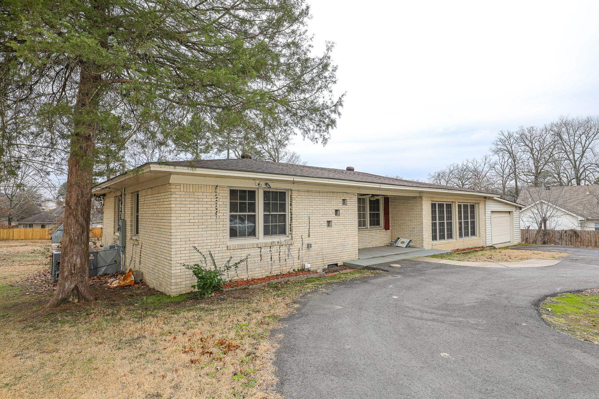 2521  NORTHSHORE  Benton, AR