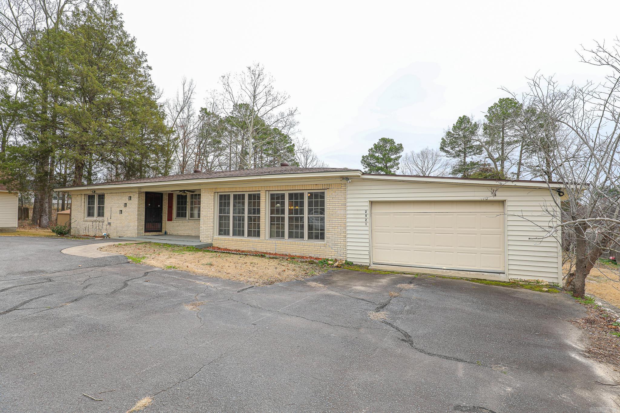 2521  NORTHSHORE  Benton, AR