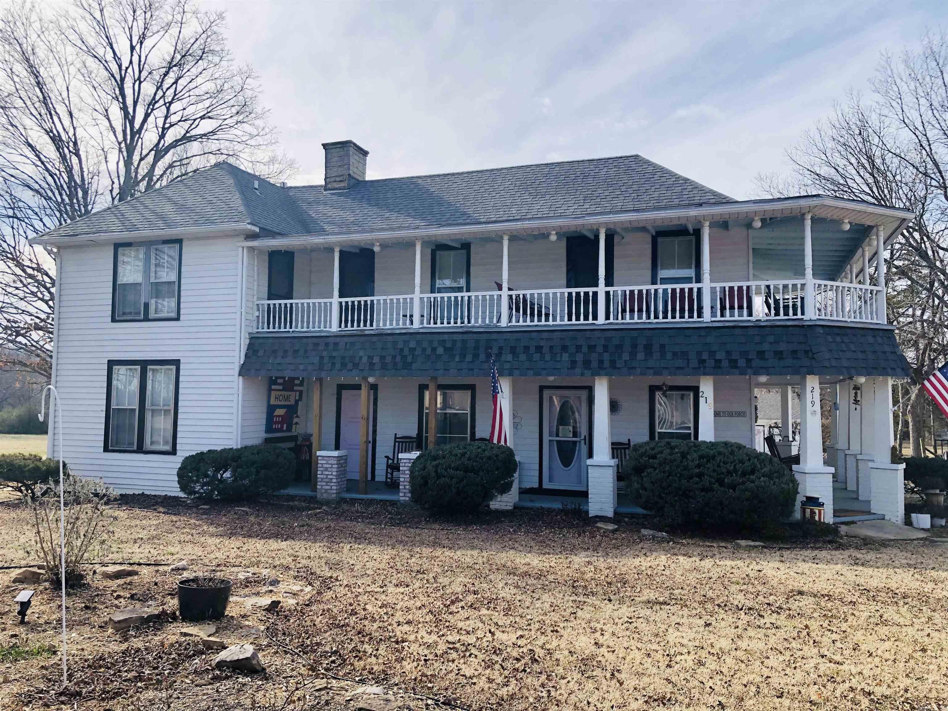 219 S Peabody  Mountain View, AR