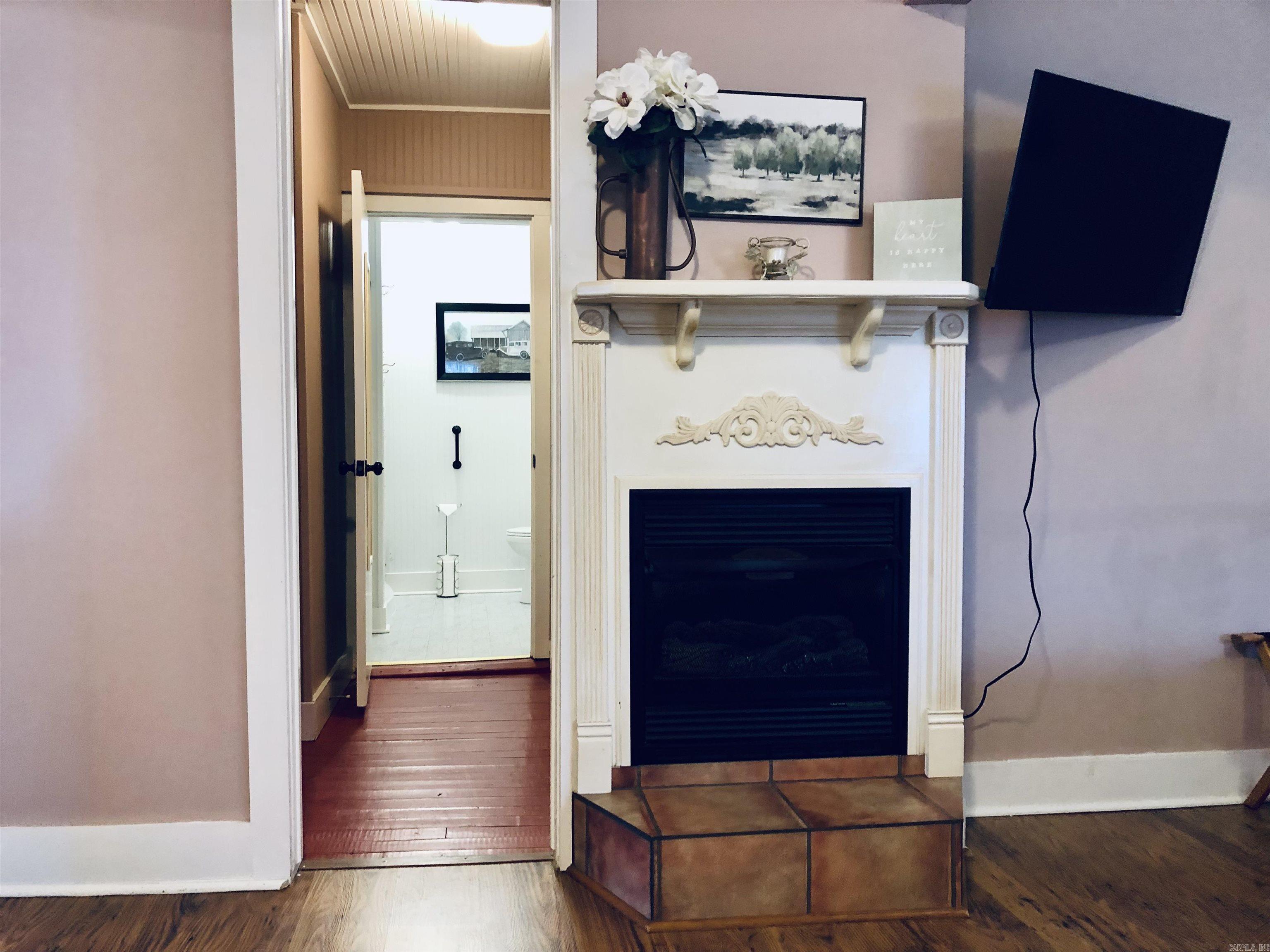 219 S Peabody  Mountain View, AR