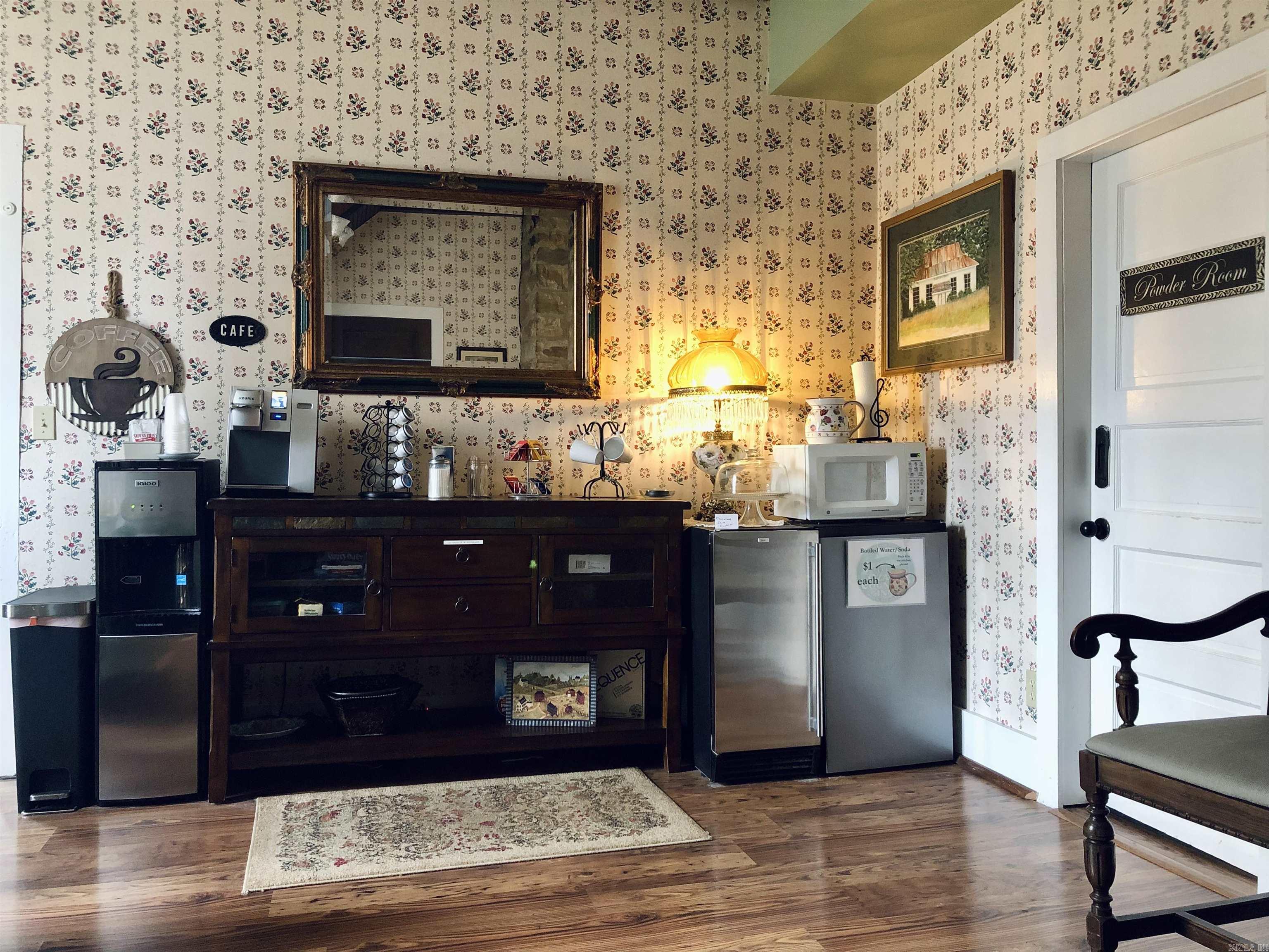 219 S Peabody  Mountain View, AR