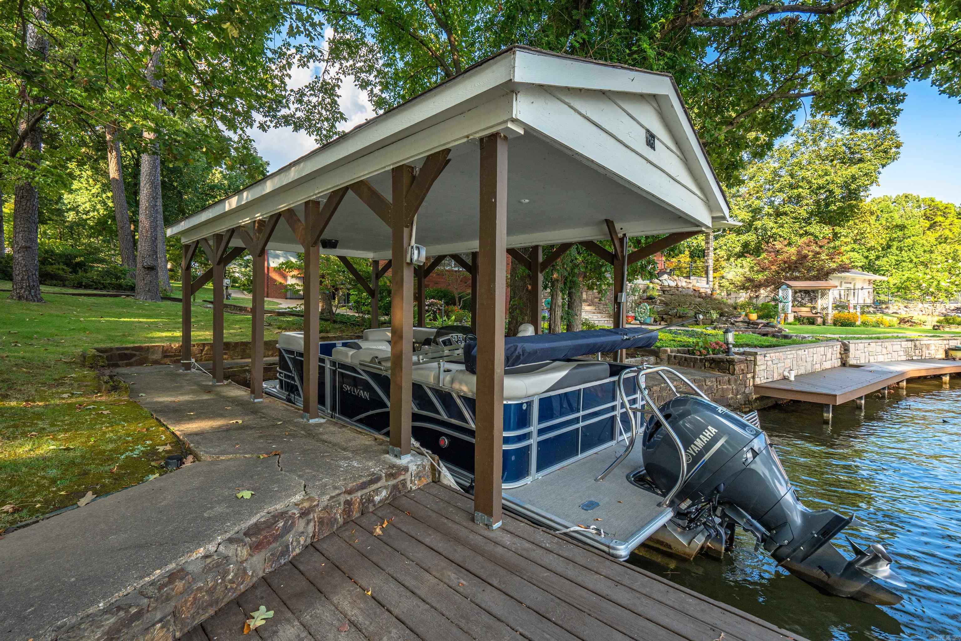 215  Osprey  Hot Springs, AR