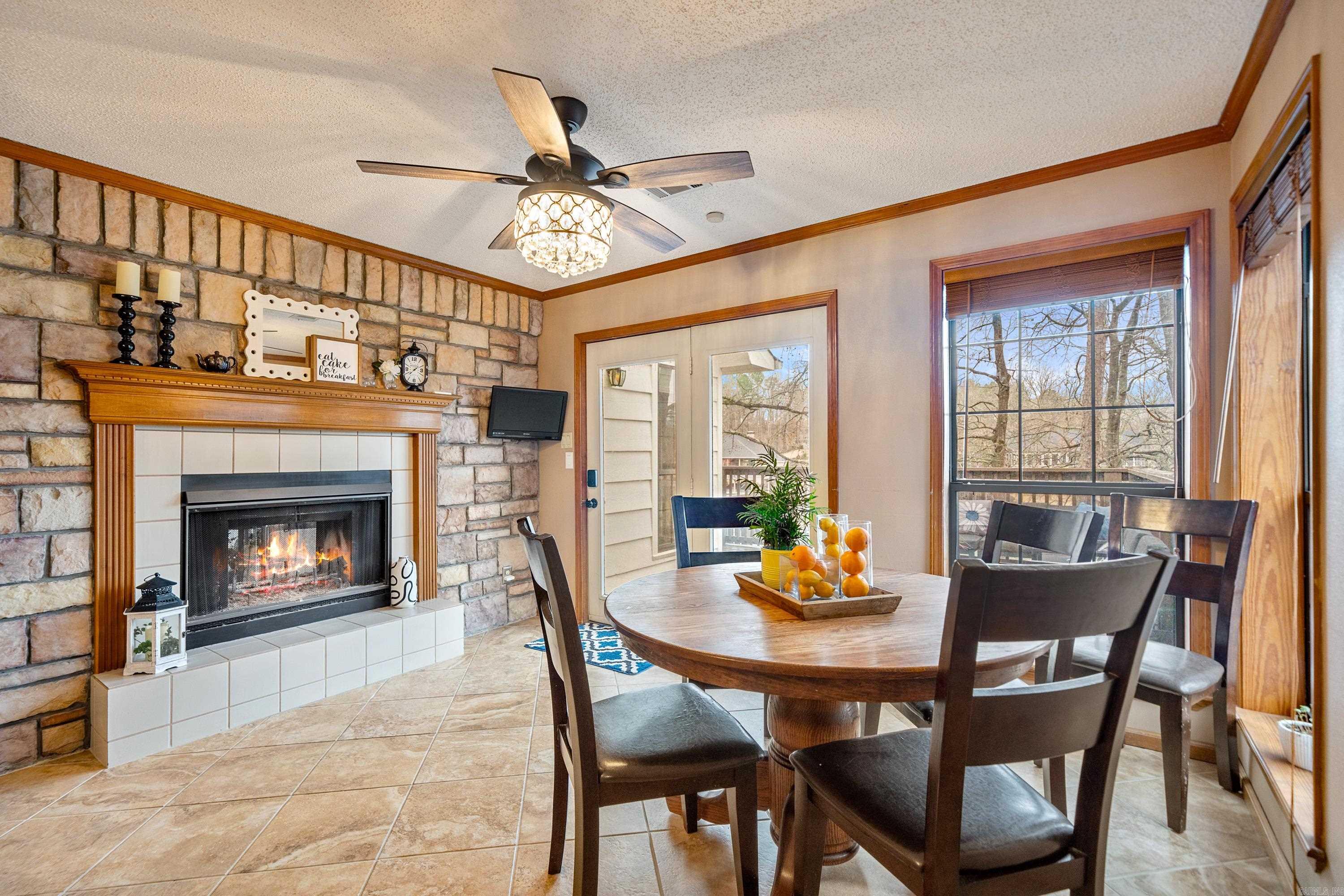 215  Osprey  Hot Springs, AR