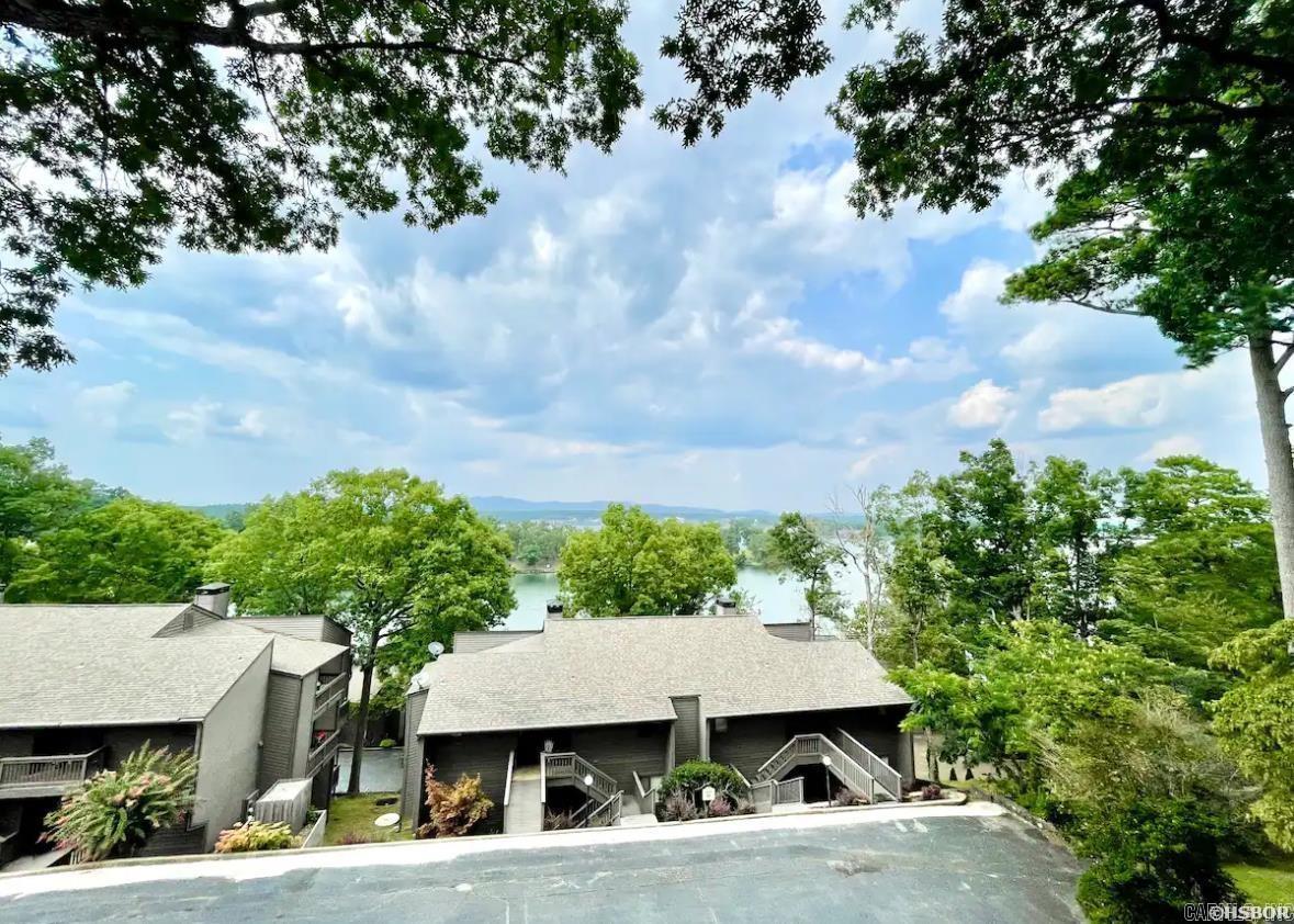 200  Hamilton Oaks  Hot Springs, AR