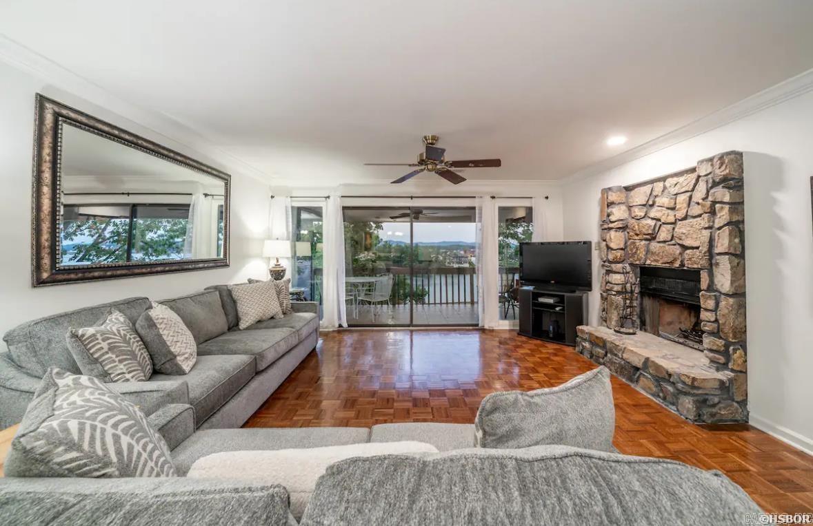 200  Hamilton Oaks  Hot Springs, AR