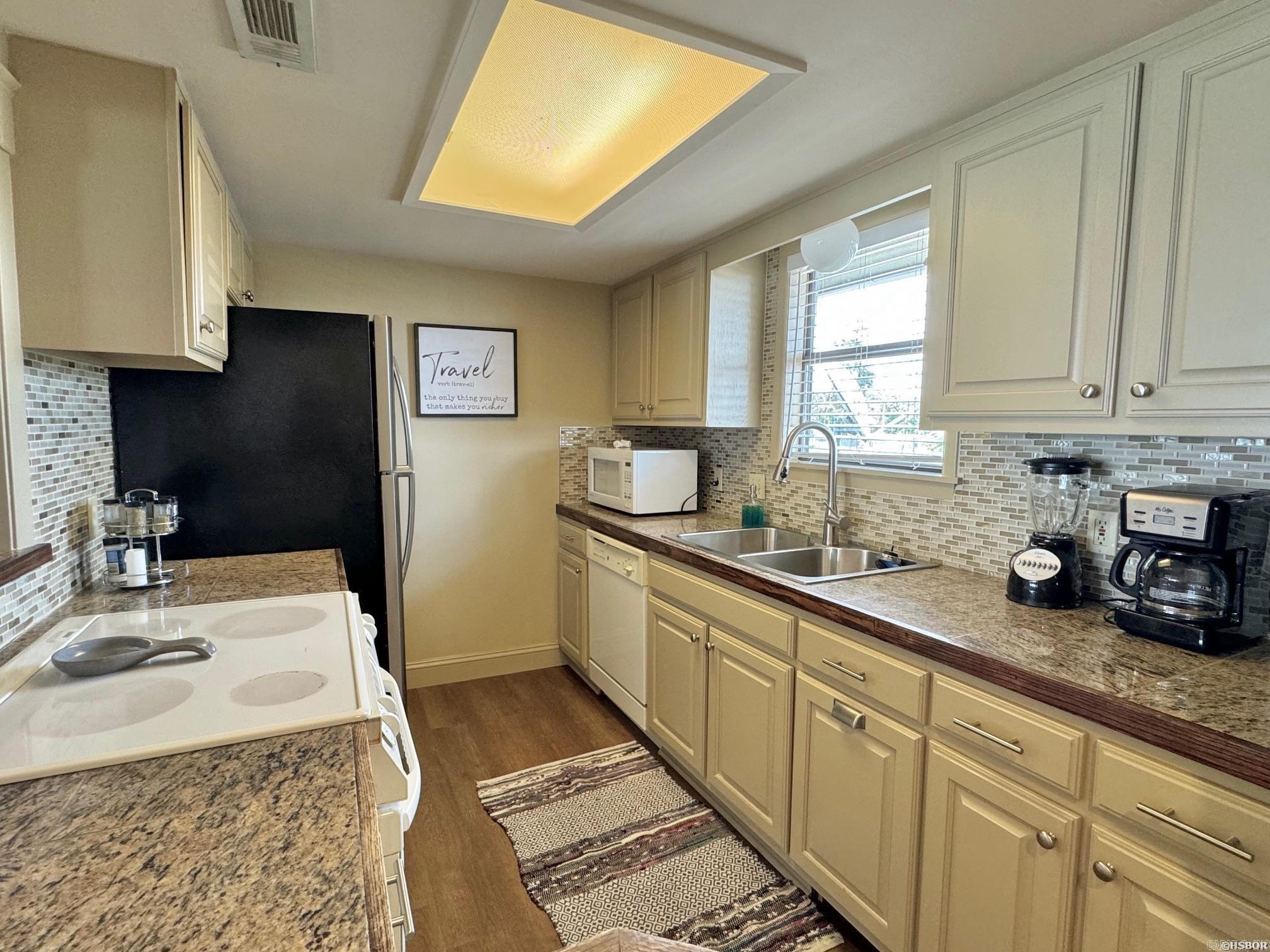 120  Catalina  Hot Springs, AR