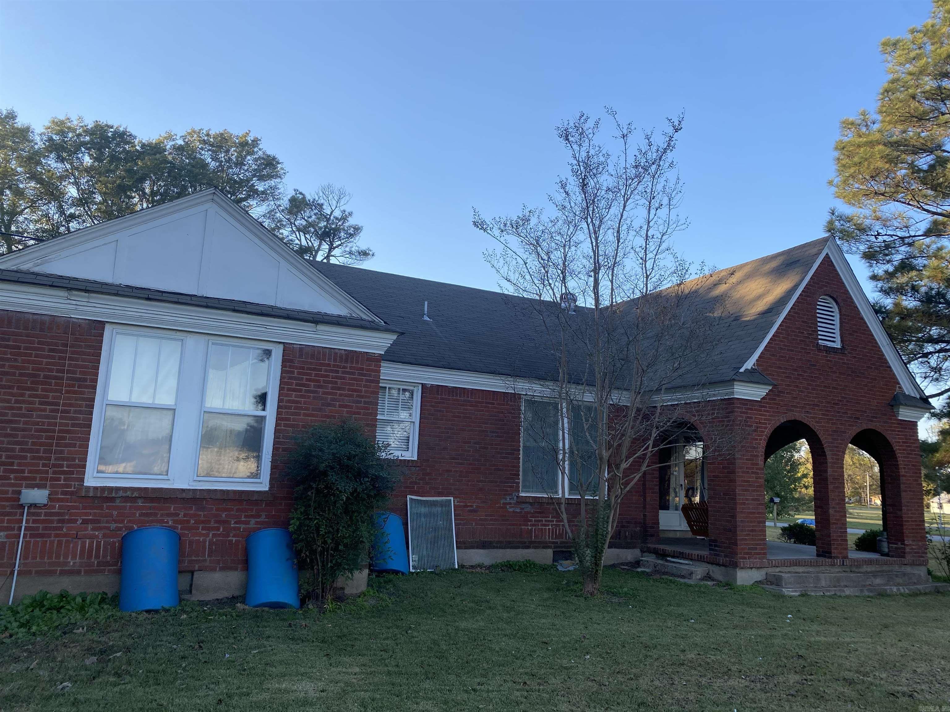 1009 W Main St  Marvell, AR