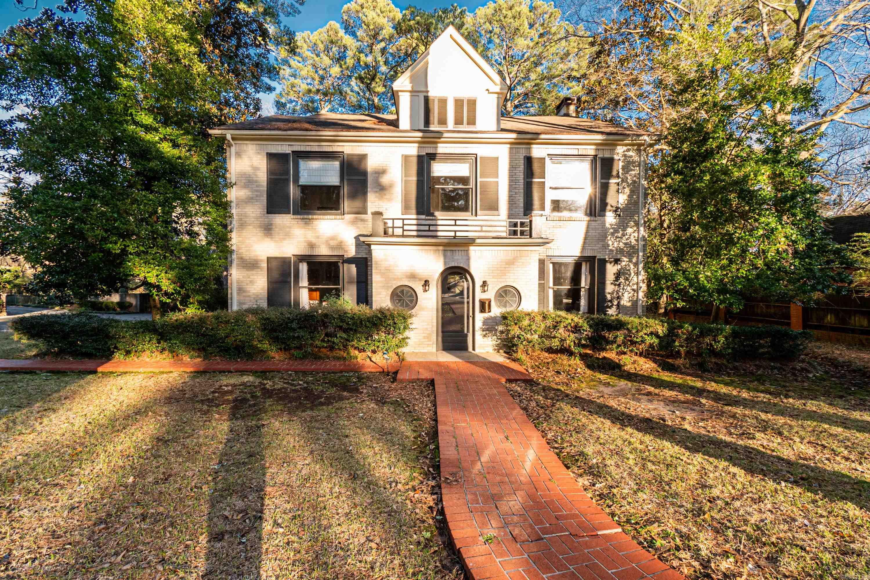 1627 N Madison  El Dorado, AR