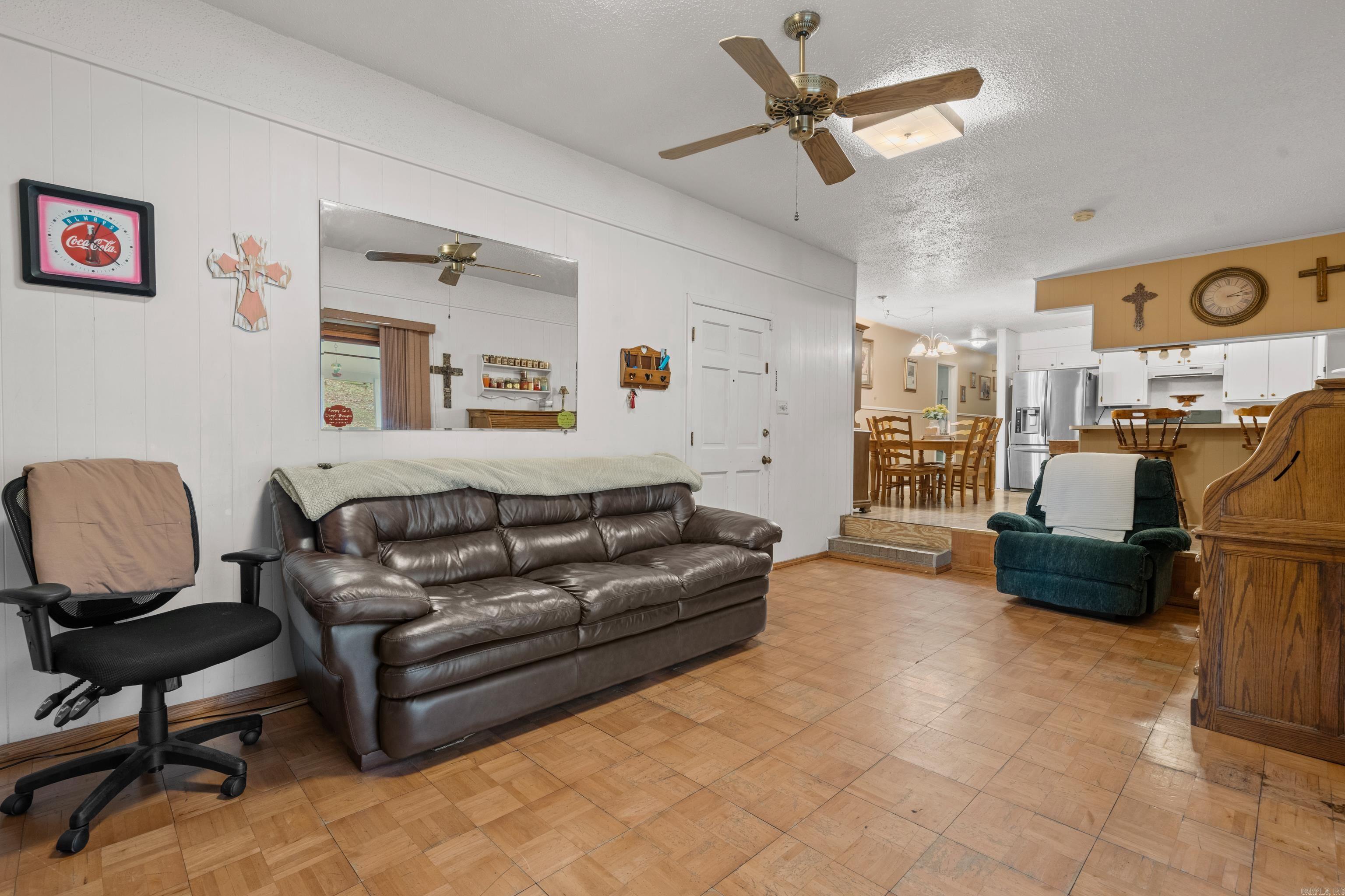 213  Curbstone  Hot Springs, AR