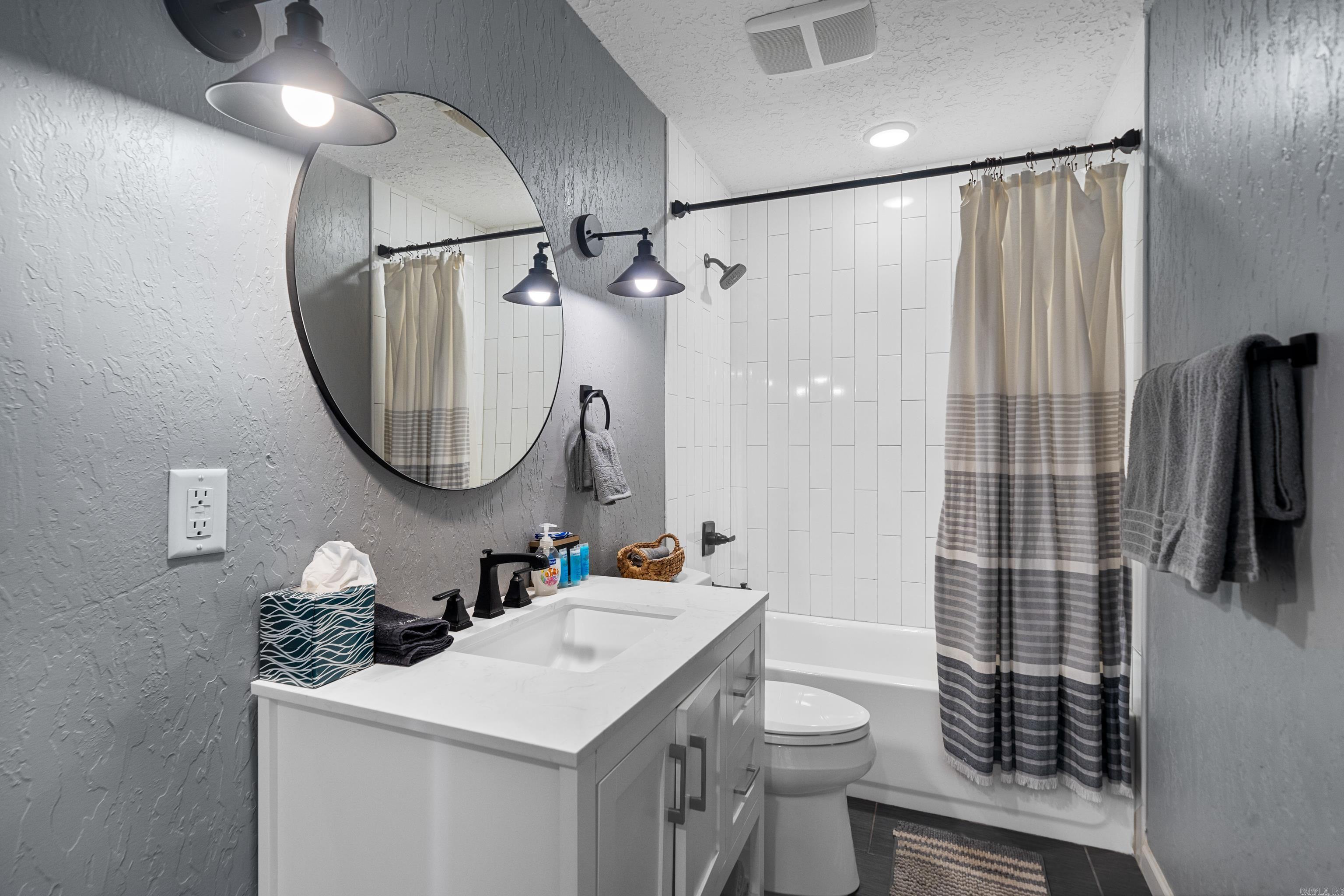 105  Lu Juan  Hot Springs, AR