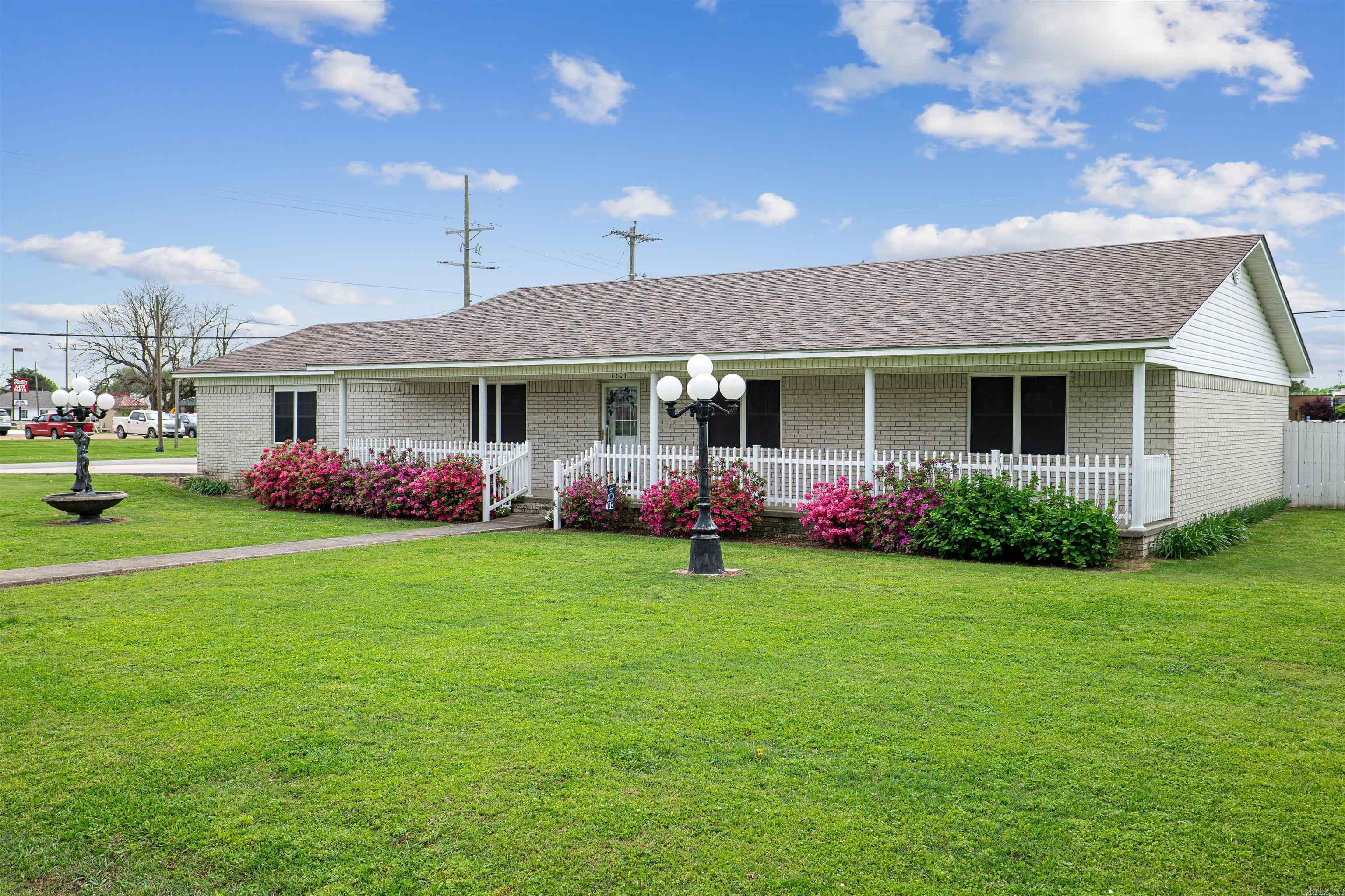 1303  Magnolia Ave  Walnut Ridge, AR