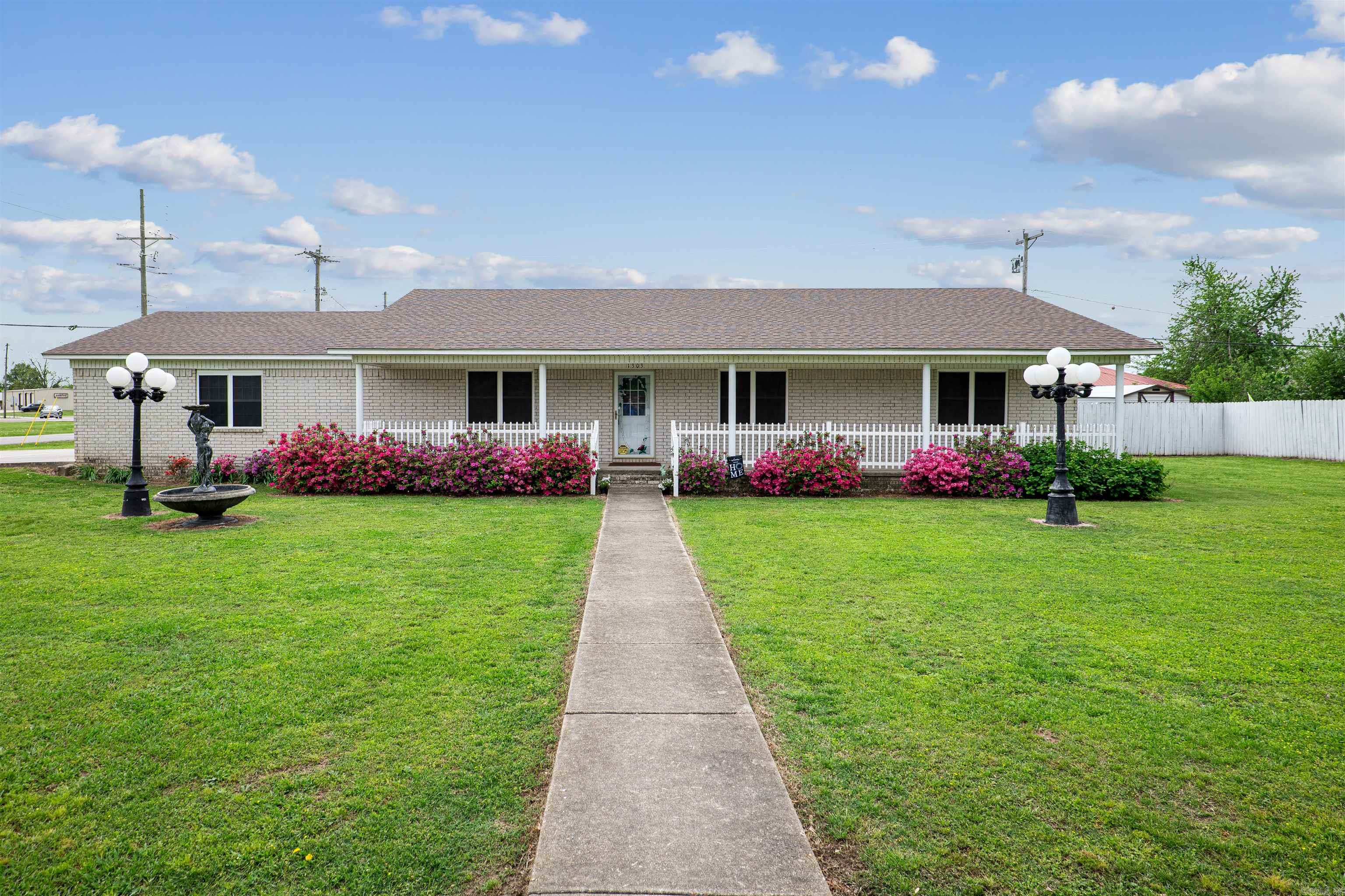 1303  Magnolia Ave  Walnut Ridge, AR