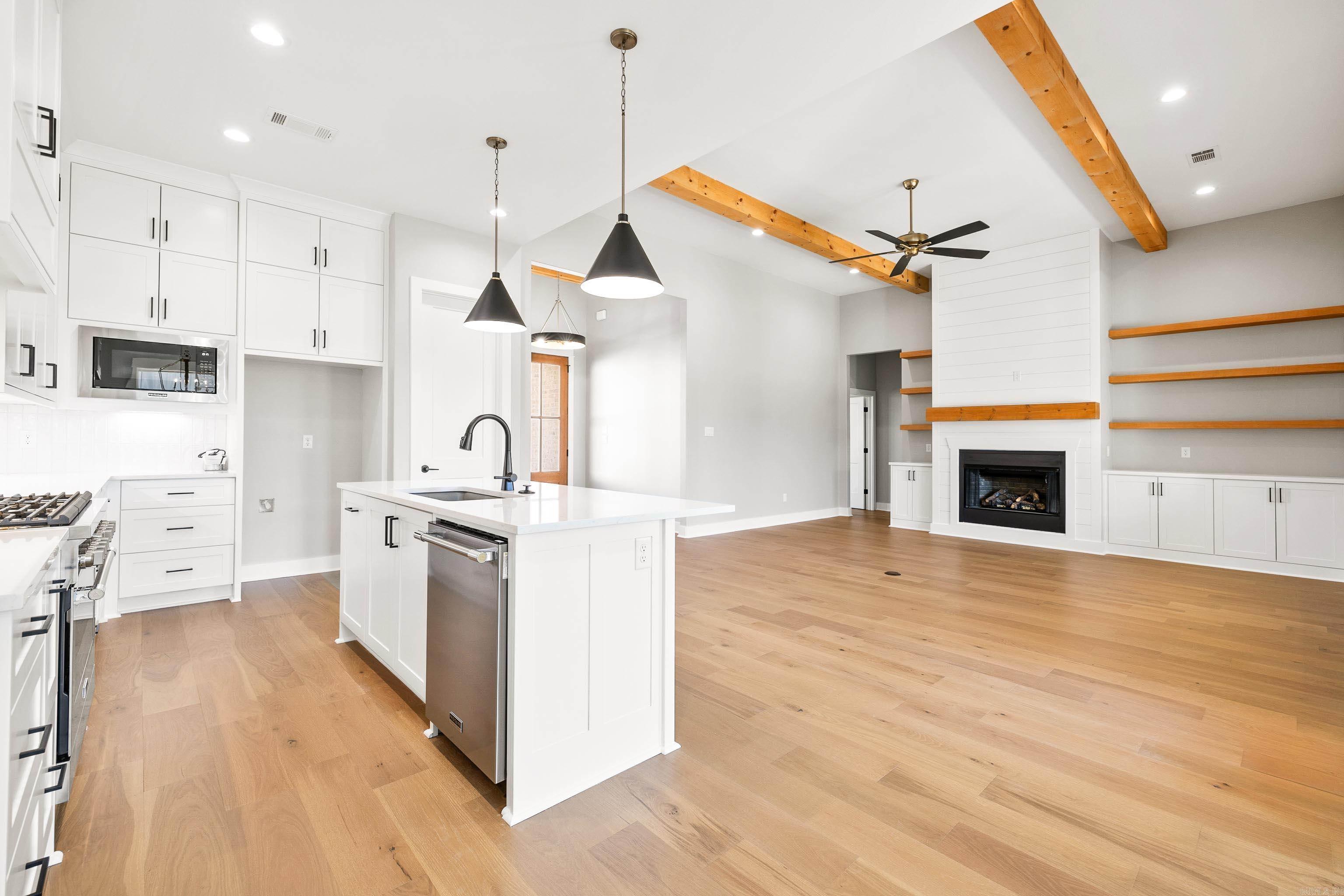 5603  Lexington  Benton, AR