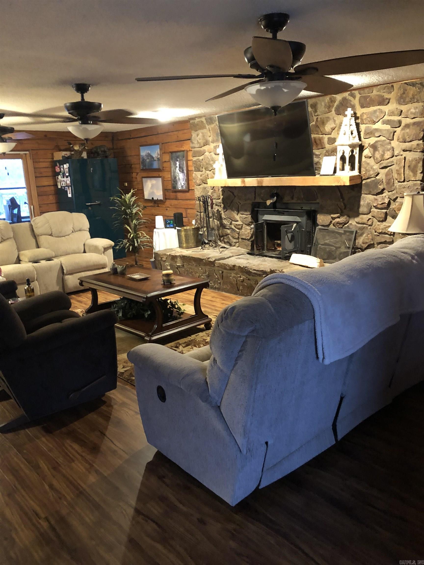 121  Old Hunter  Dumas, AR