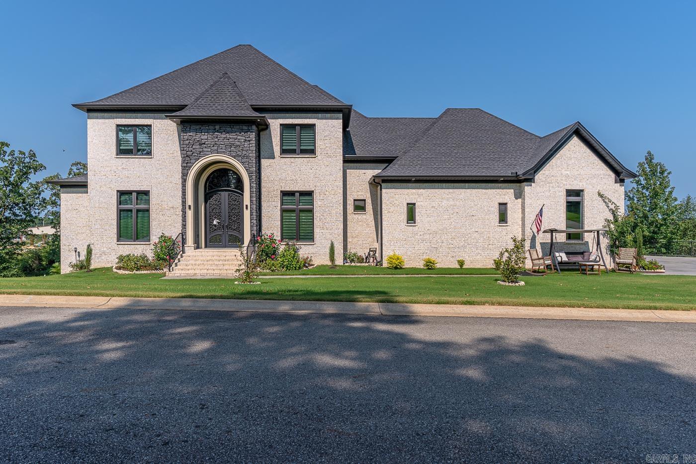 18 River Ridge Road