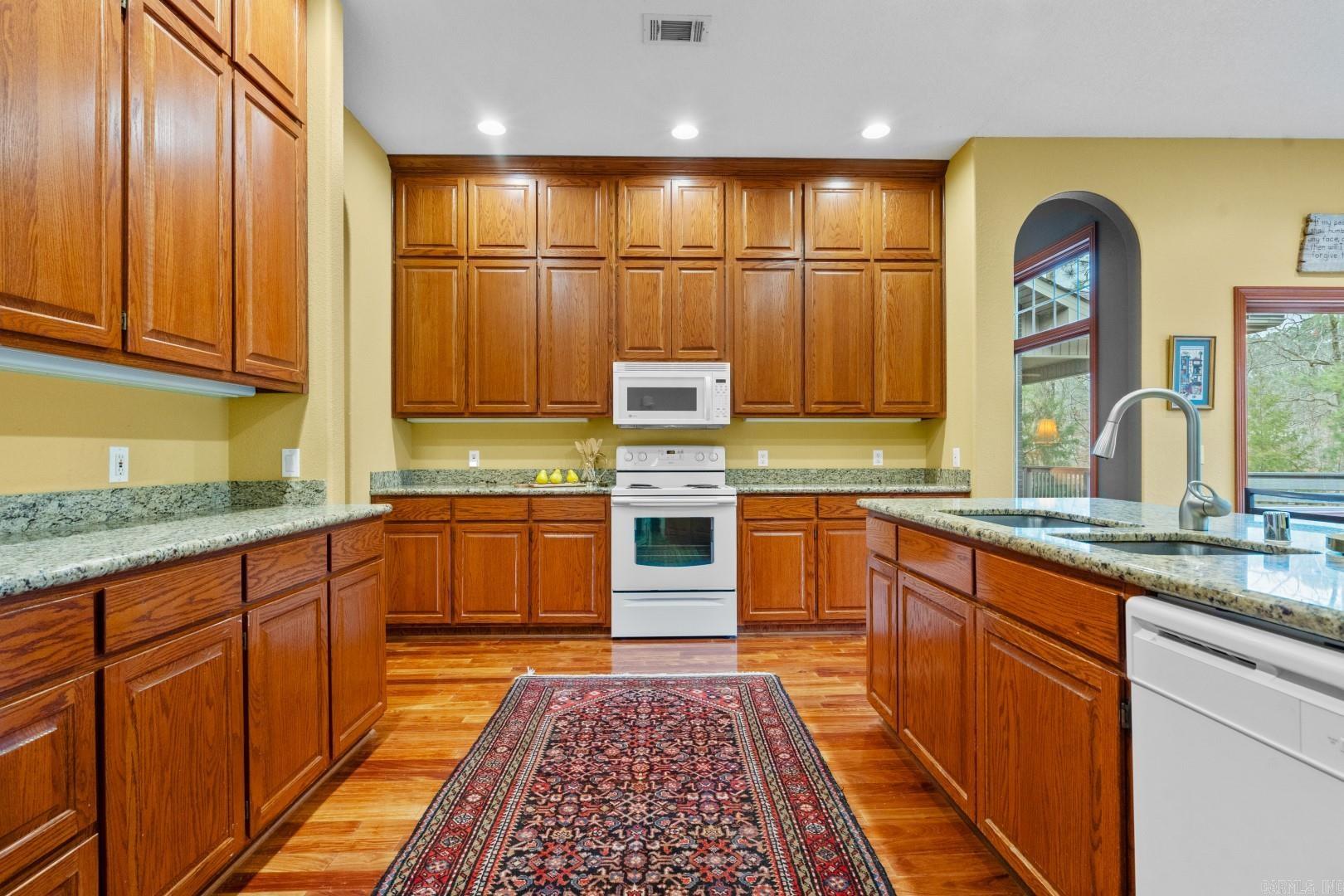 13  Vista Lane  Hot Springs Village, AR