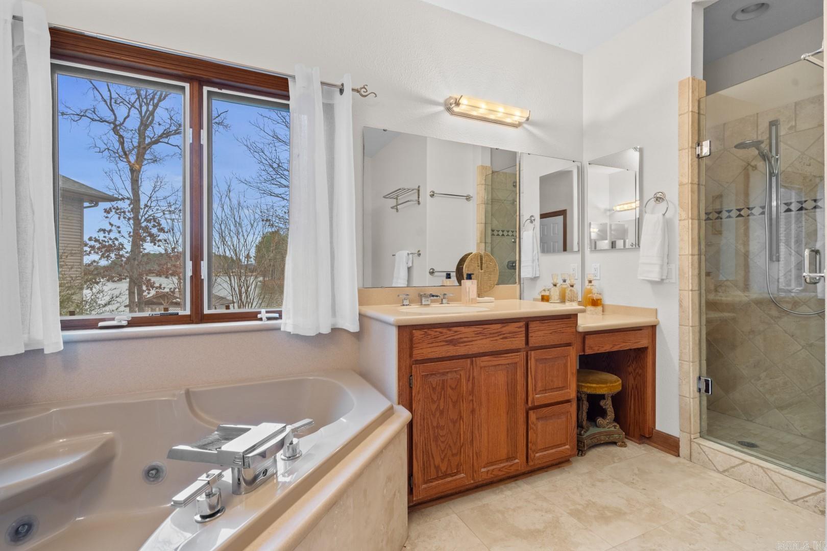 13  Vista Lane  Hot Springs Village, AR