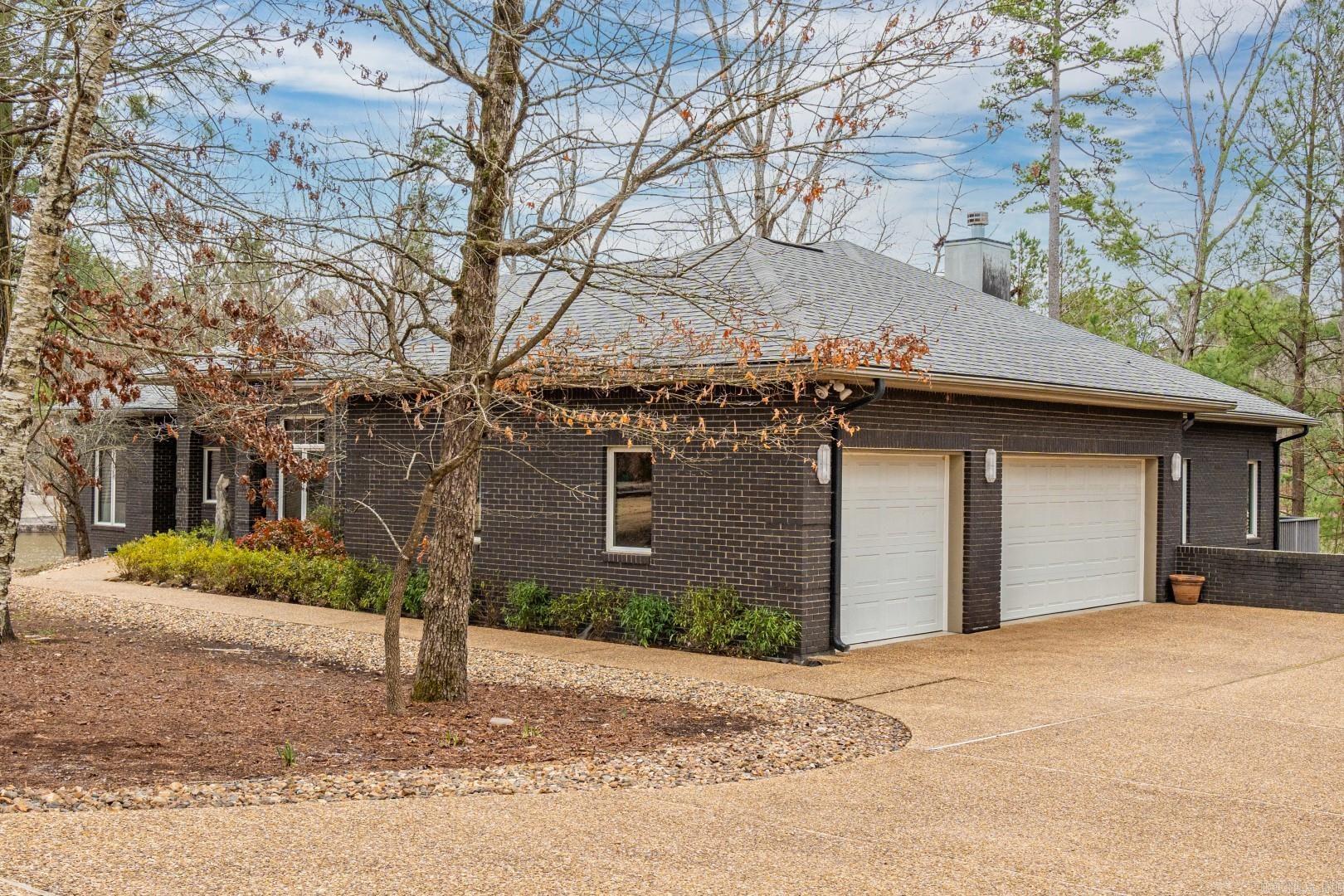 13  Vista Lane  Hot Springs Village, AR
