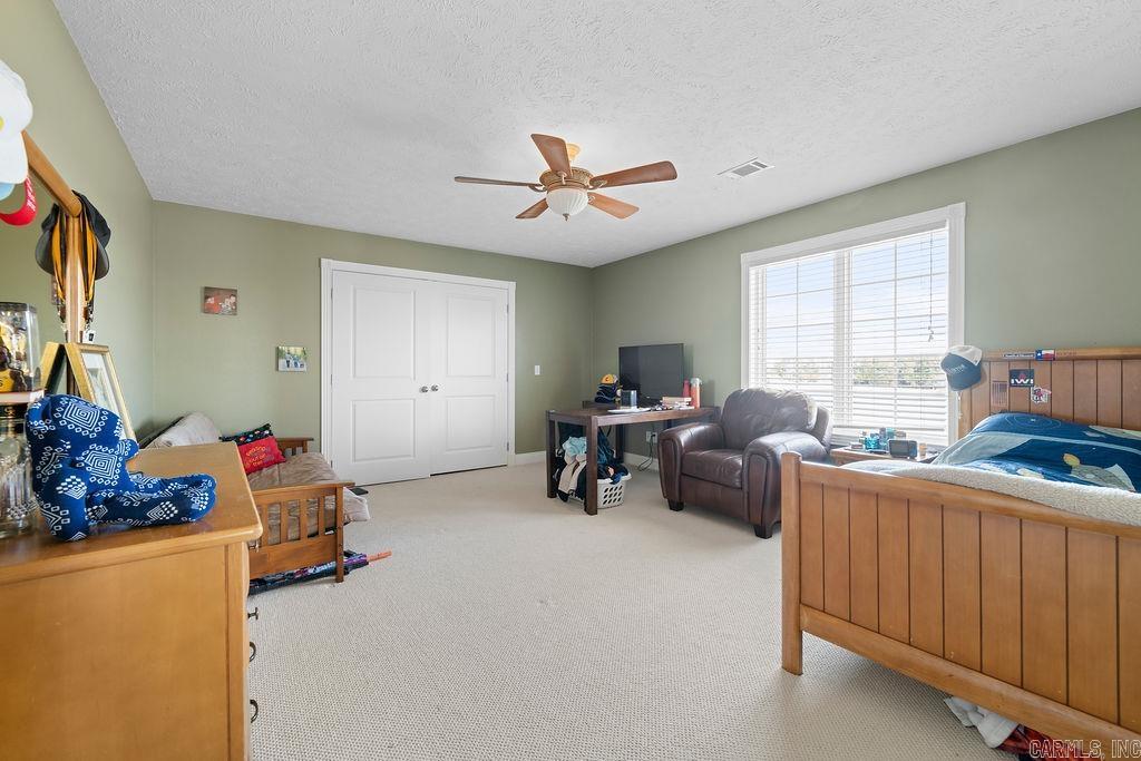 198  Rue Dr  Clinton, AR
