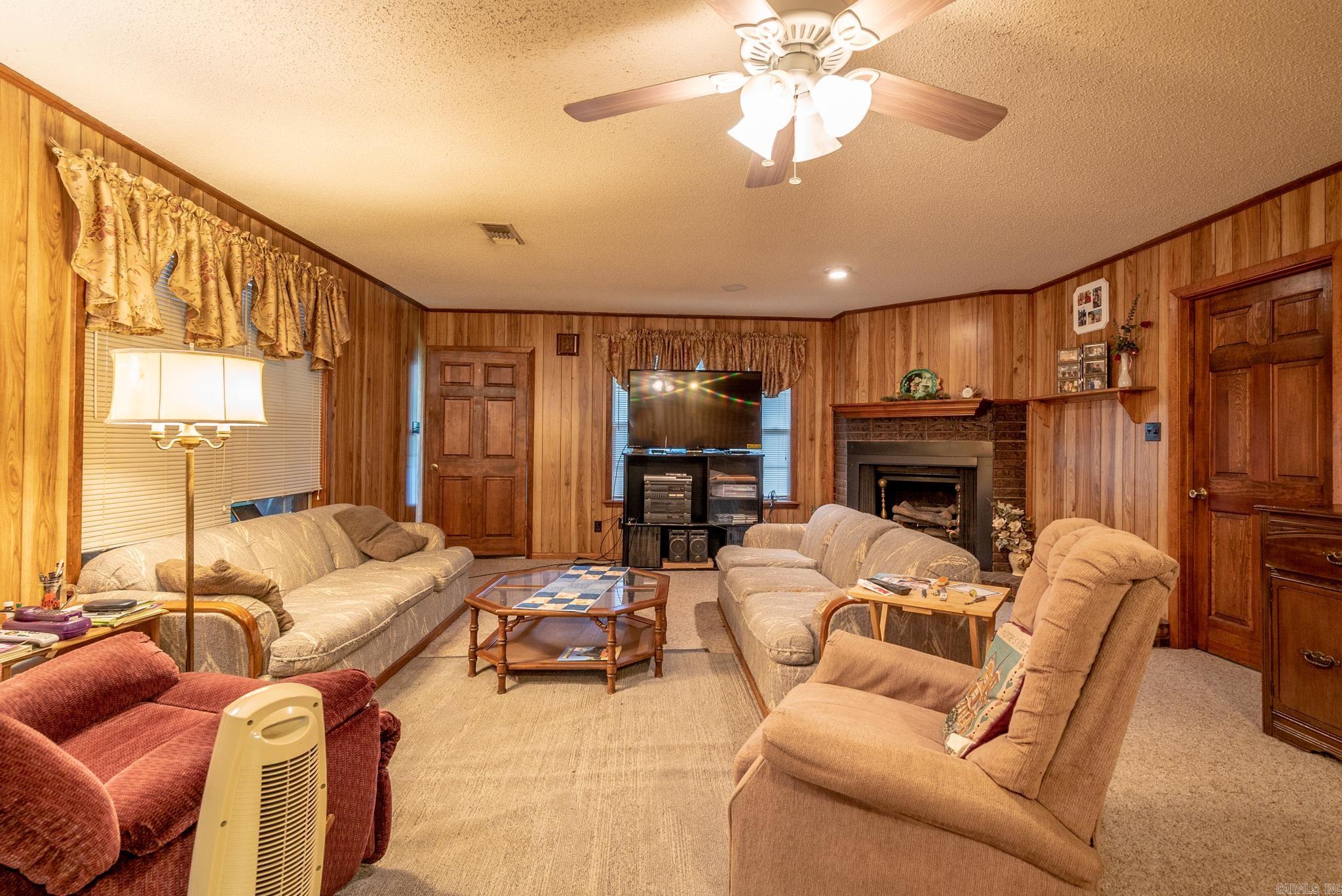 808 W. Center  Sheridan, AR