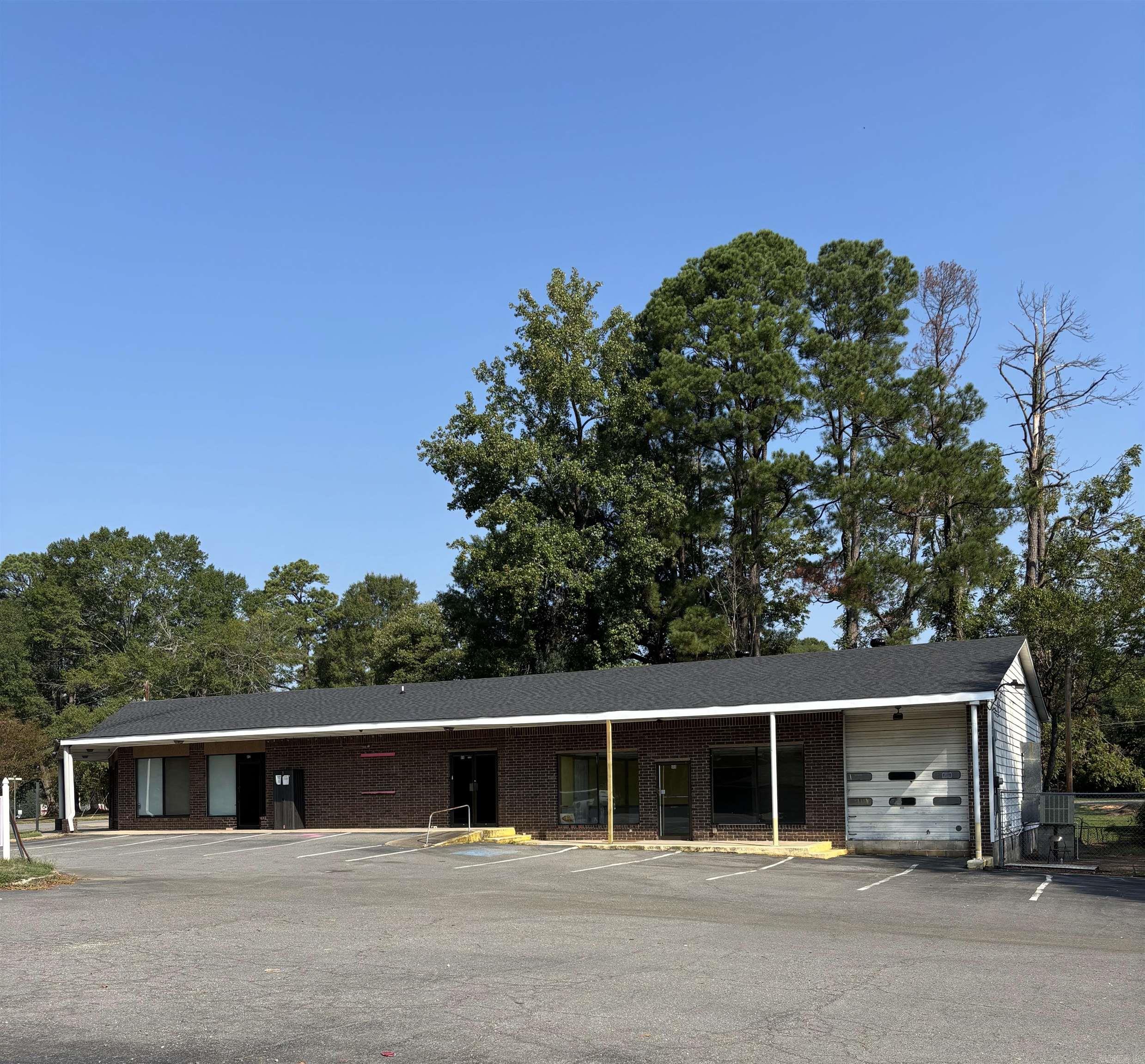 808 W. Center  Sheridan, AR