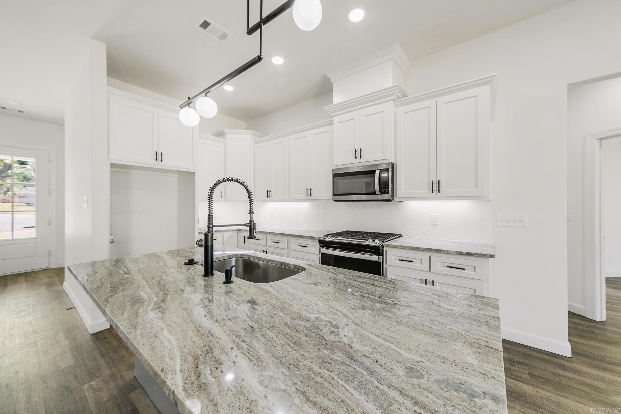 30  Denali  Cabot, AR