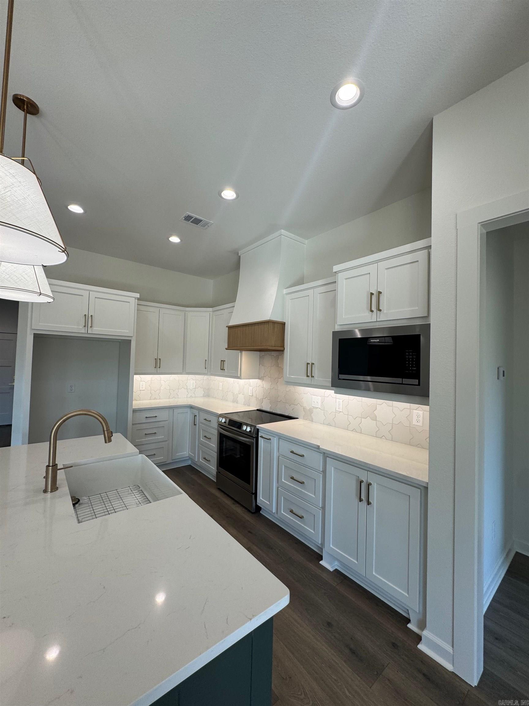 30  Echohawk Ln  Cabot, AR
