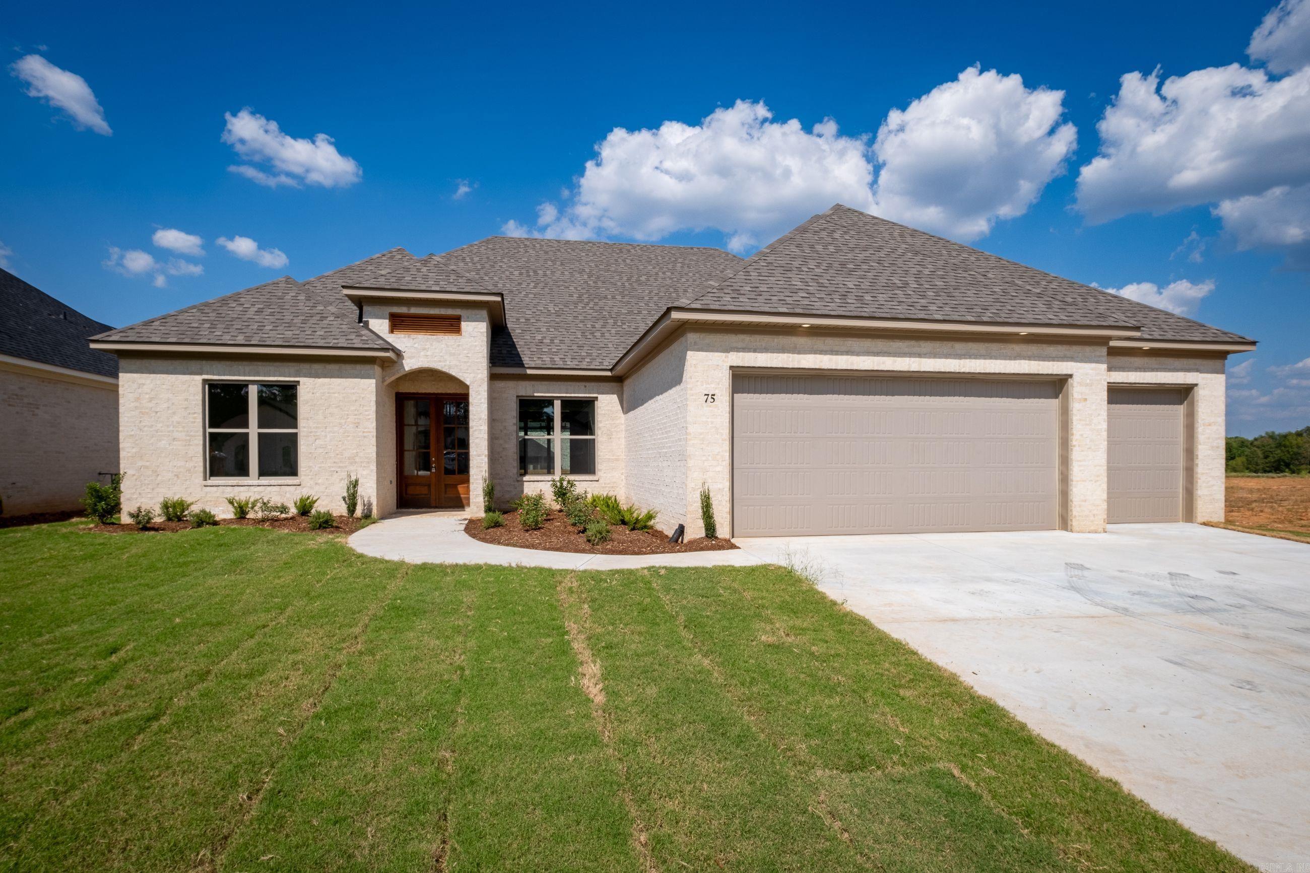 516 Corondelet Lane