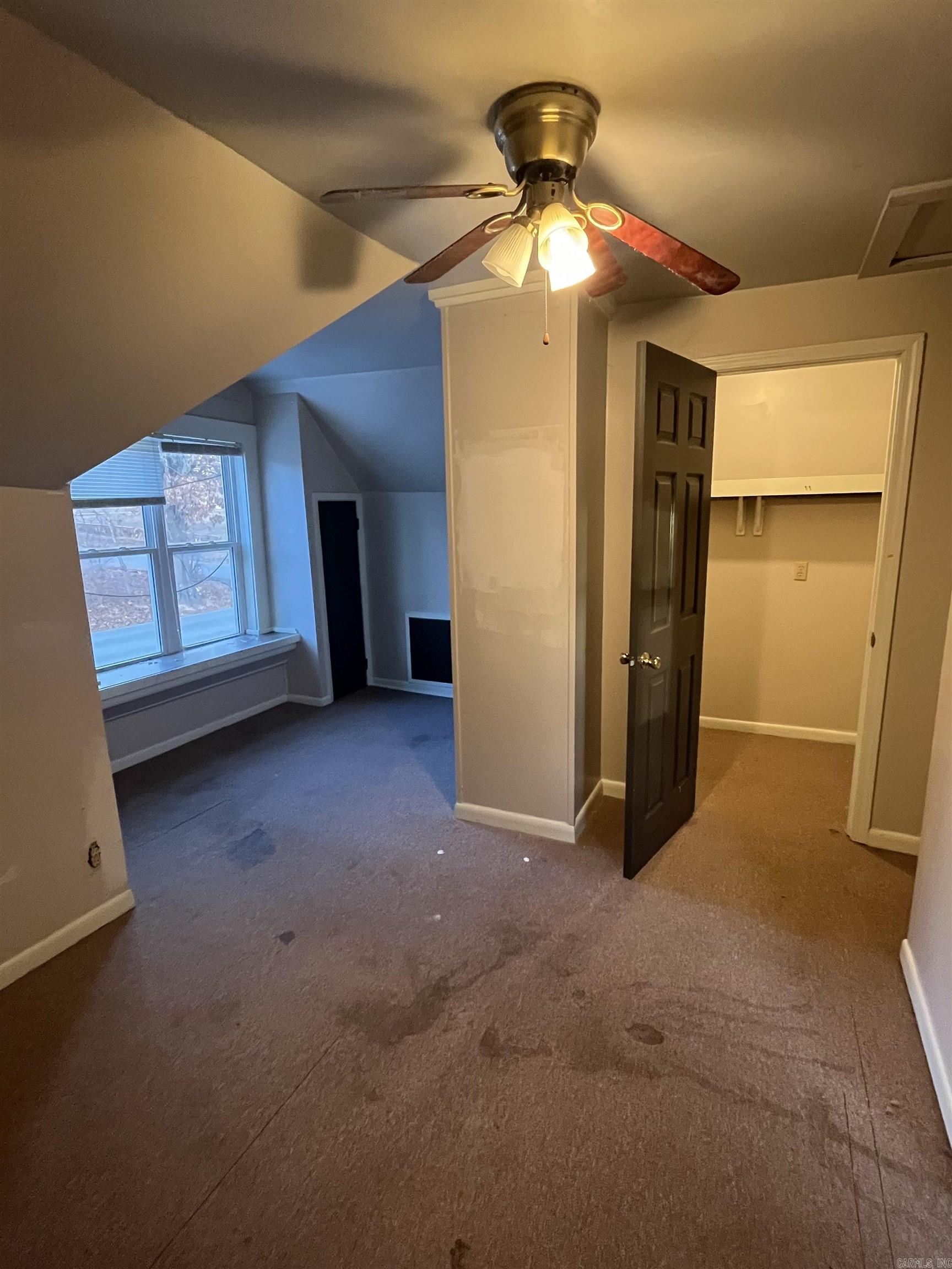 140 N Oak St  Salem, AR
