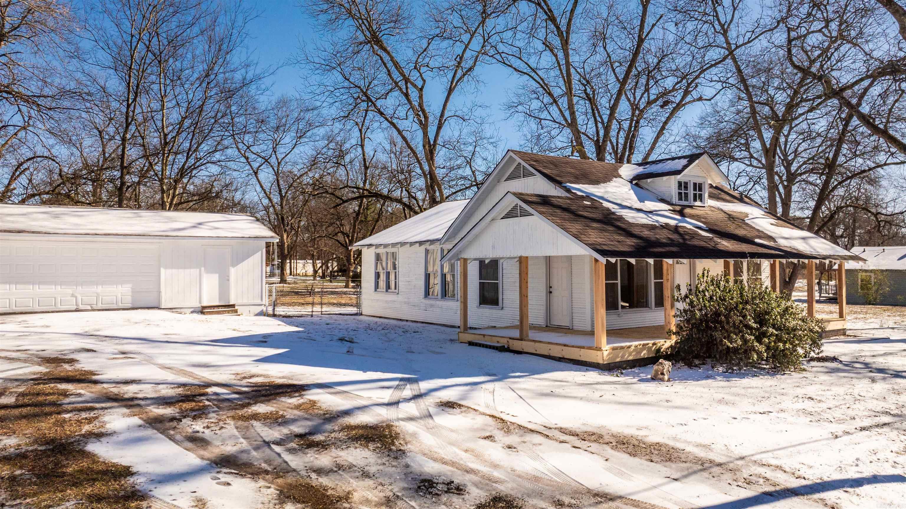 609 S Oak  Jacksonville, AR