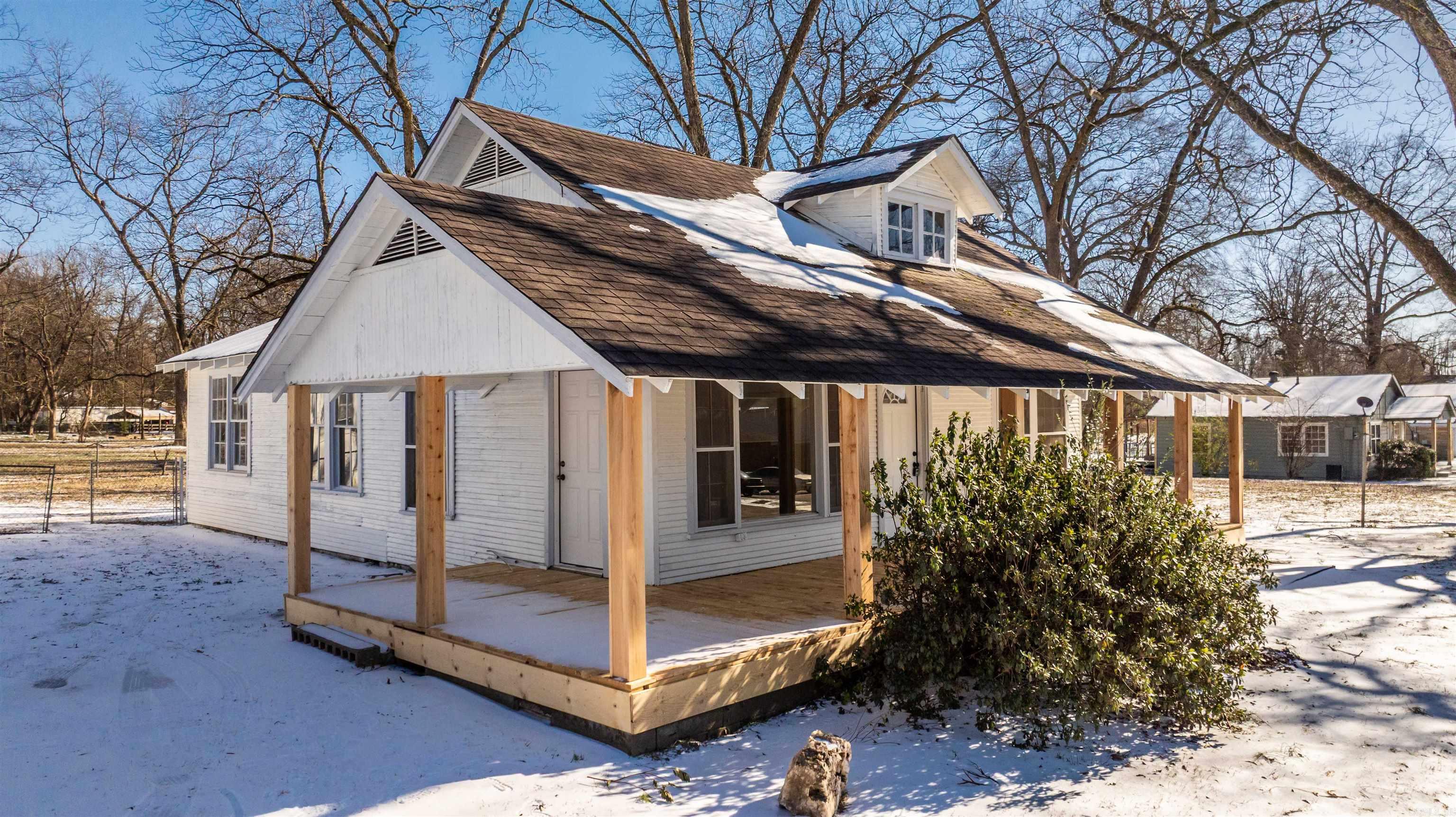 609 S Oak  Jacksonville, AR
