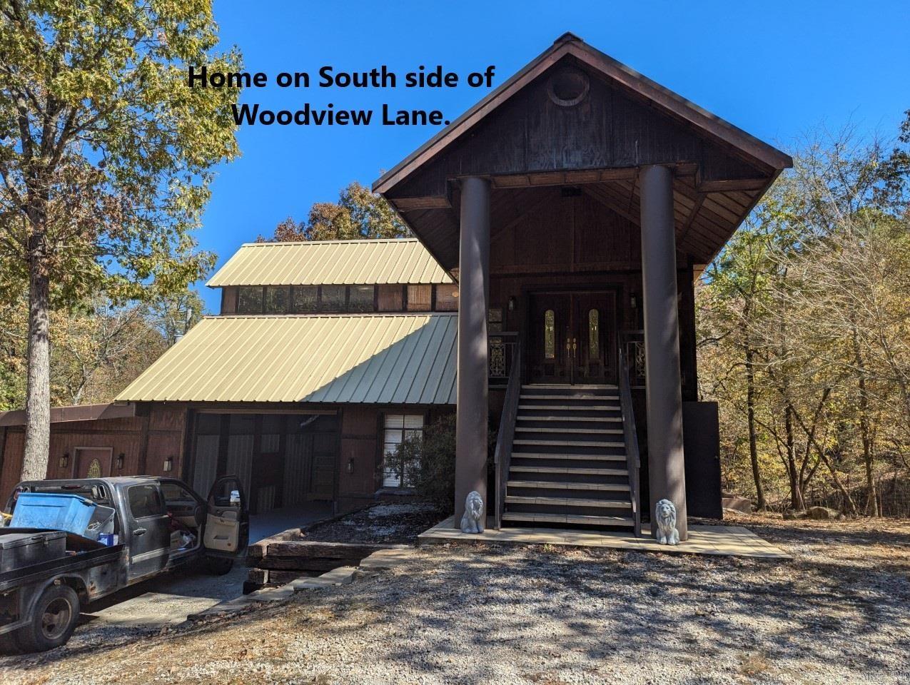 276 Woodview Lane