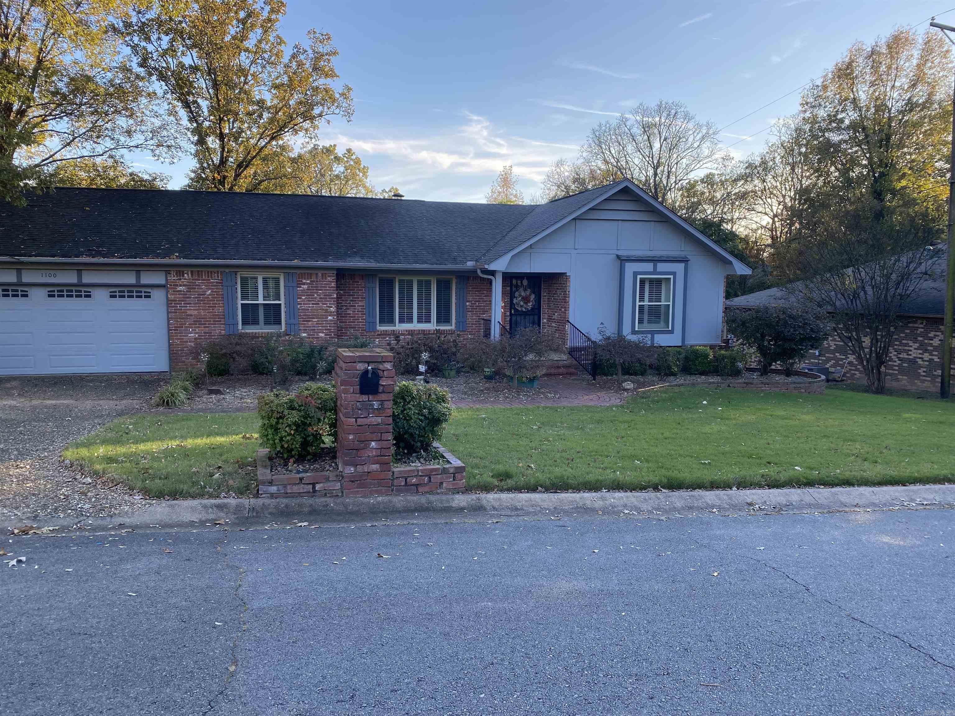 1100  Talihana  North Little Rock, AR