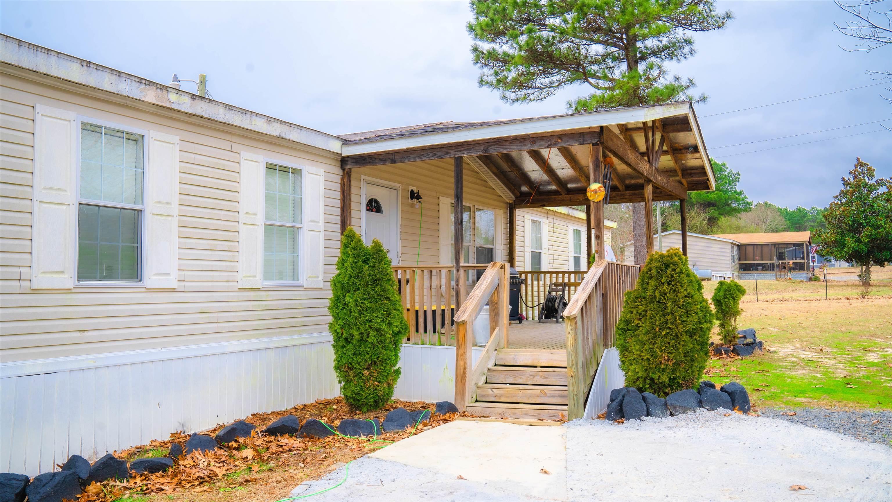 12143  Hood  Bauxite, AR