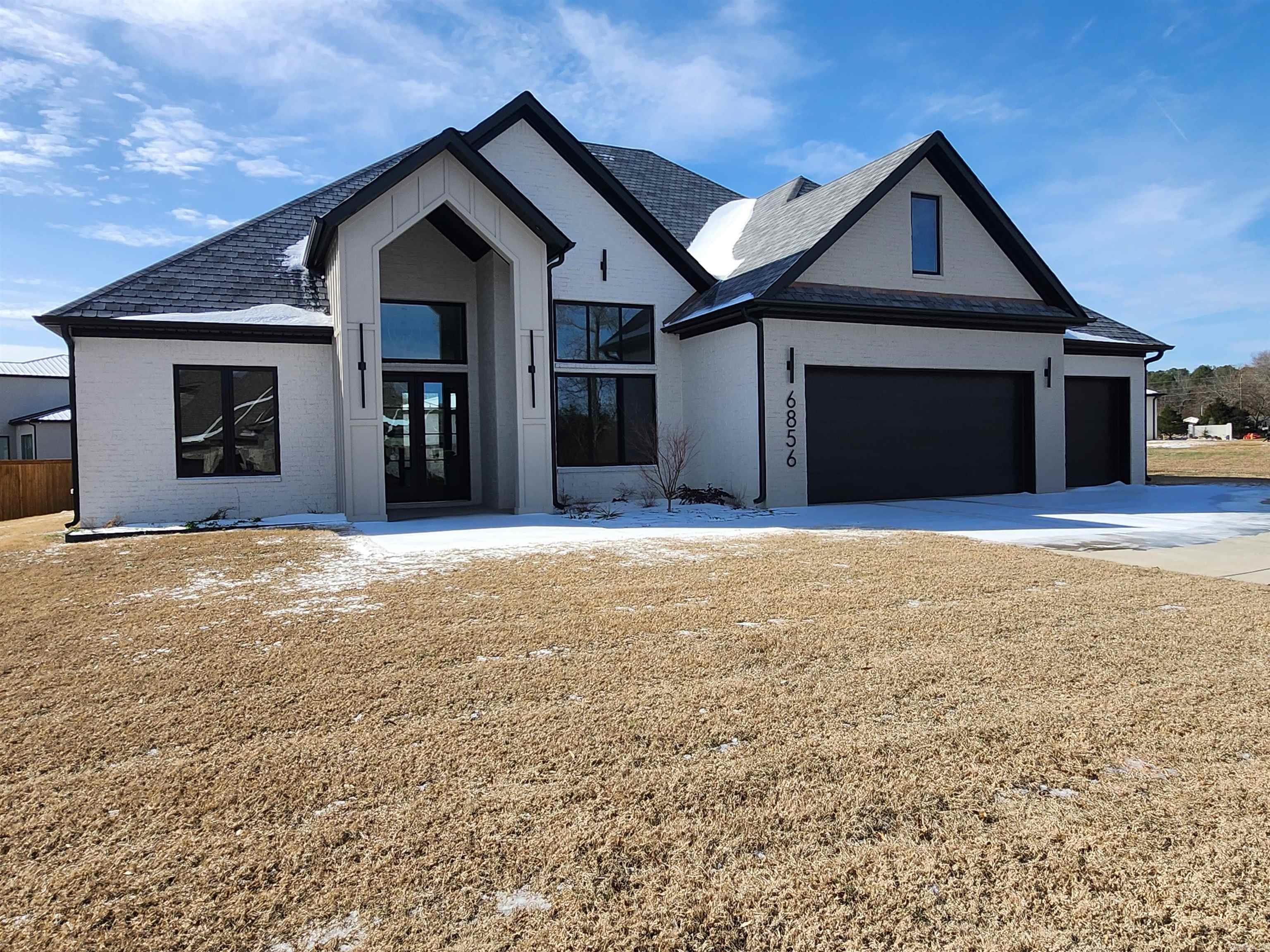 6856  Hilo  Benton, AR