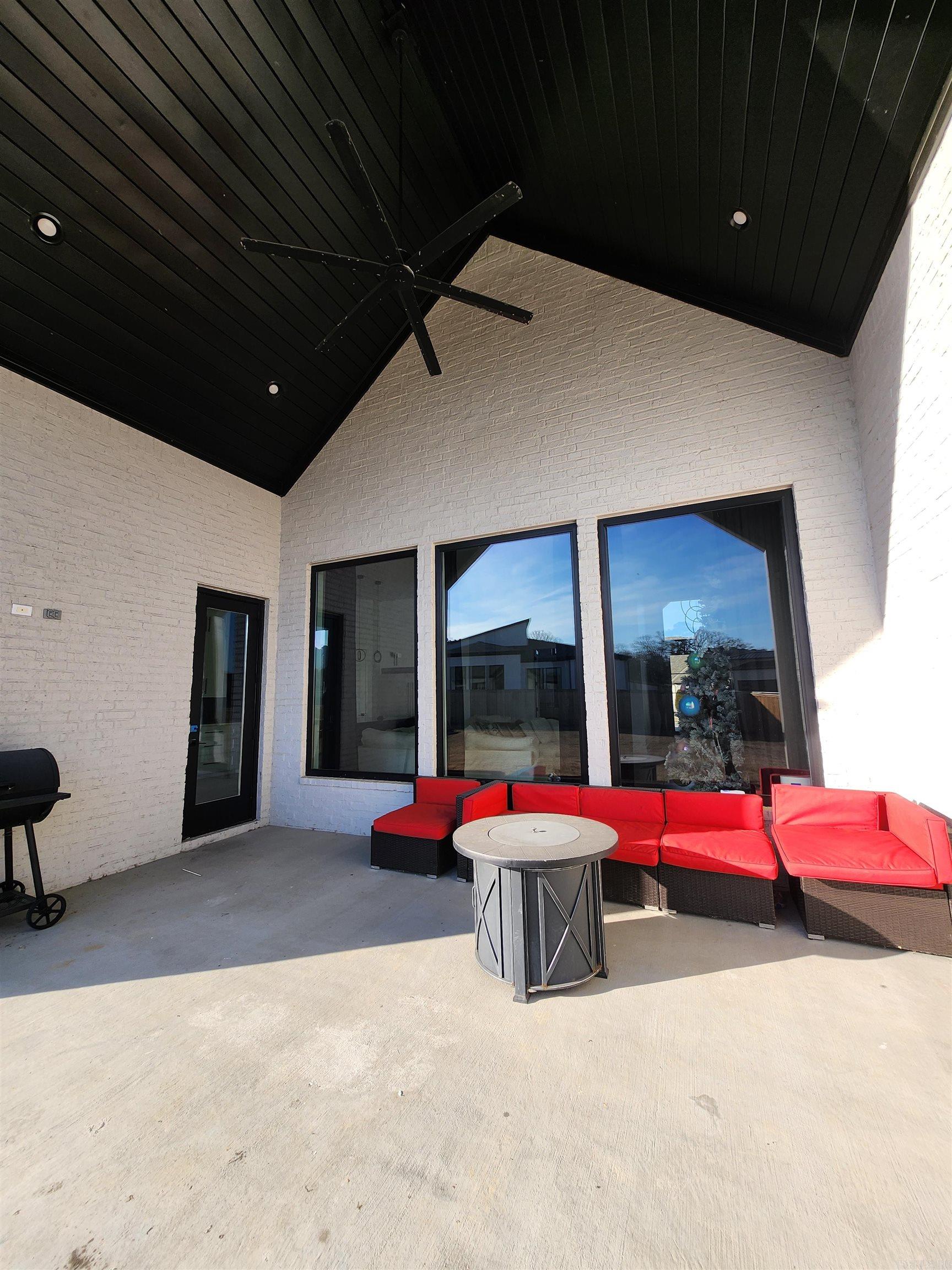 6856  Hilo  Benton, AR