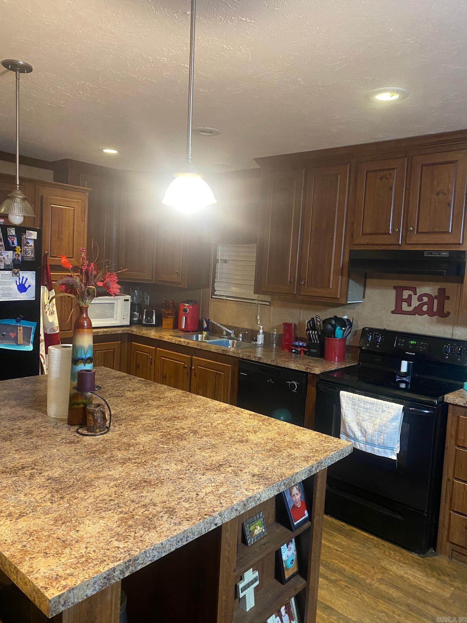 23  Bear Circle  Center Ridge, AR