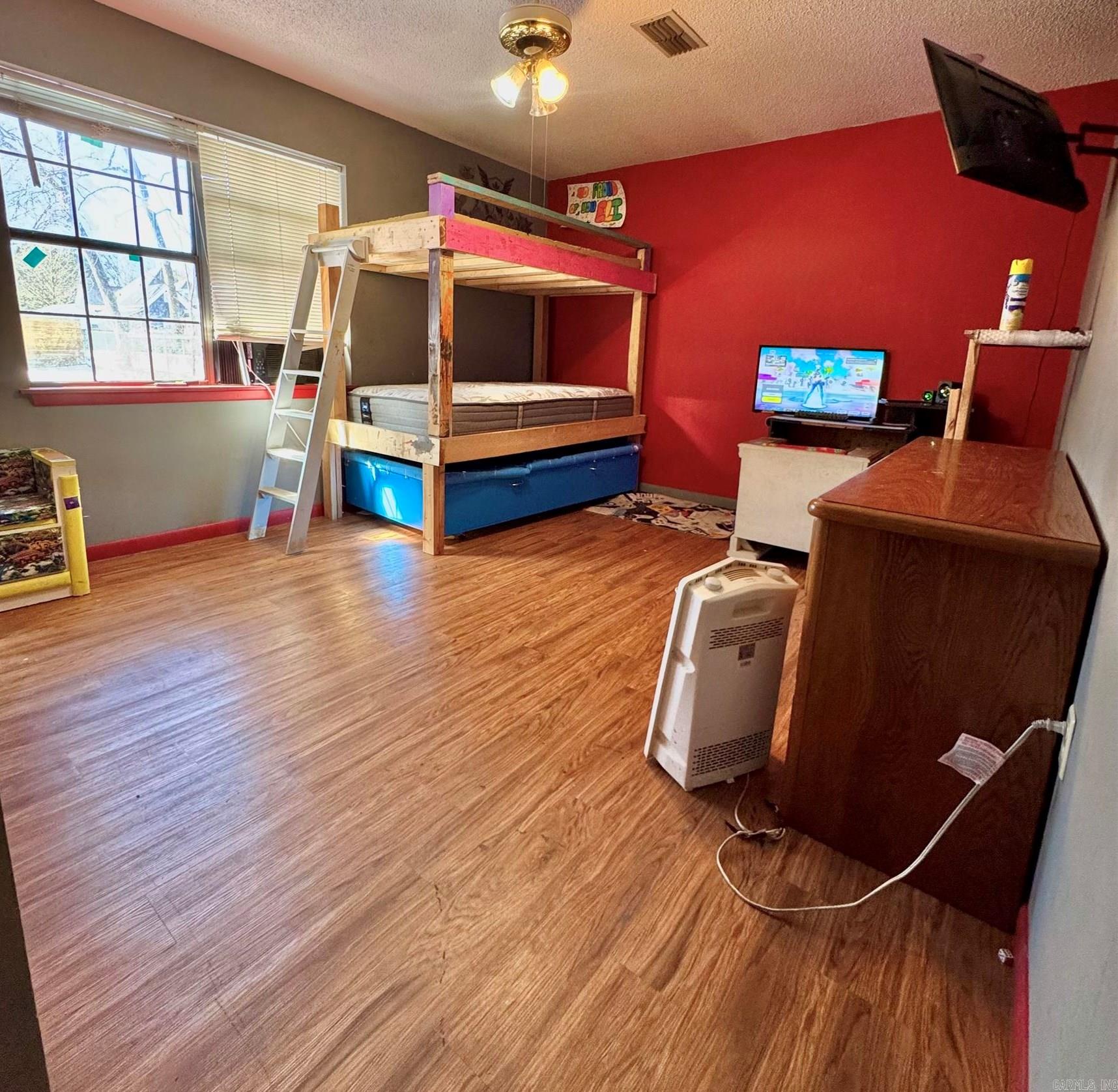 231  Locust Ave  Conway, AR