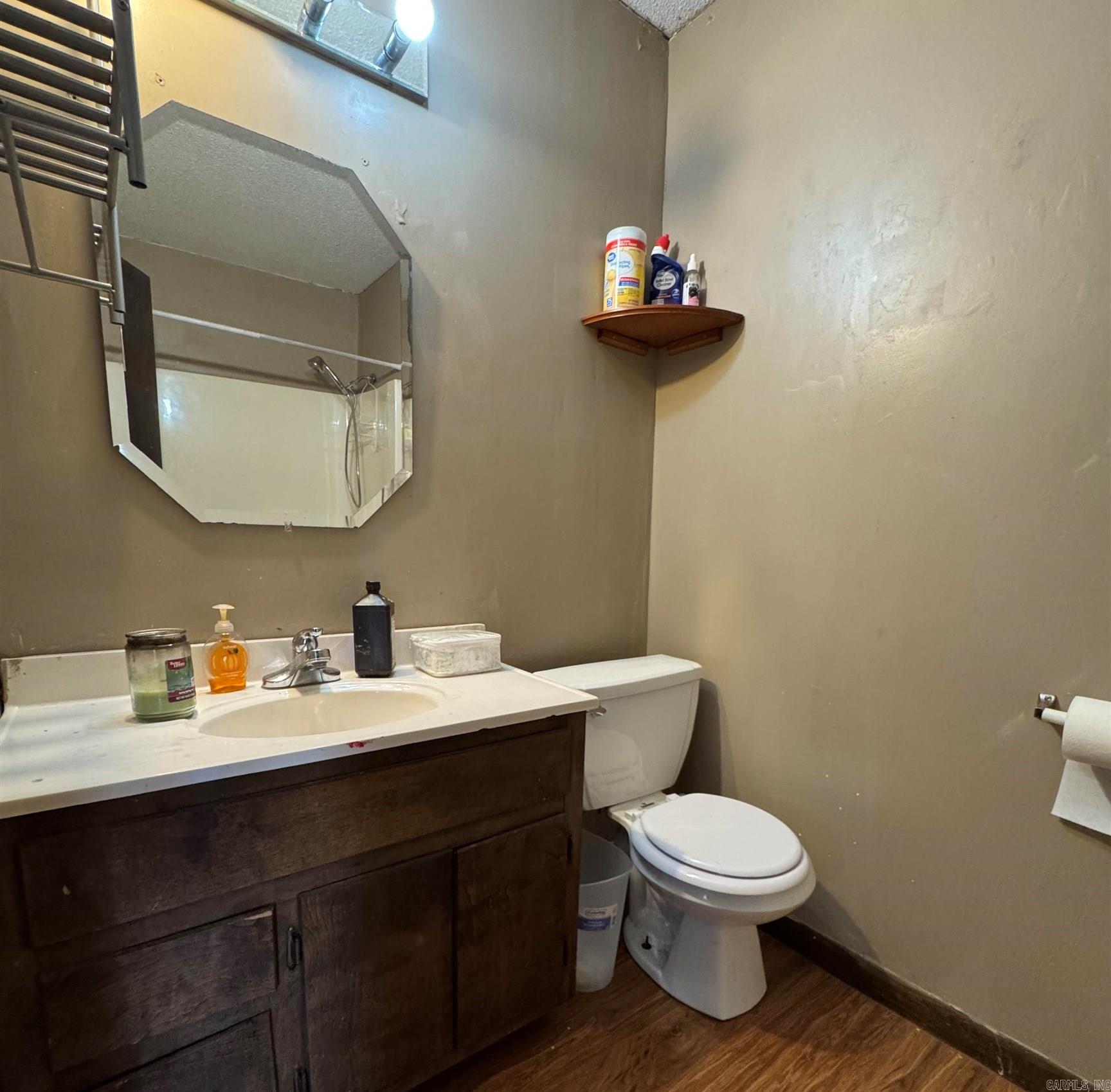 231  Locust Ave  Conway, AR