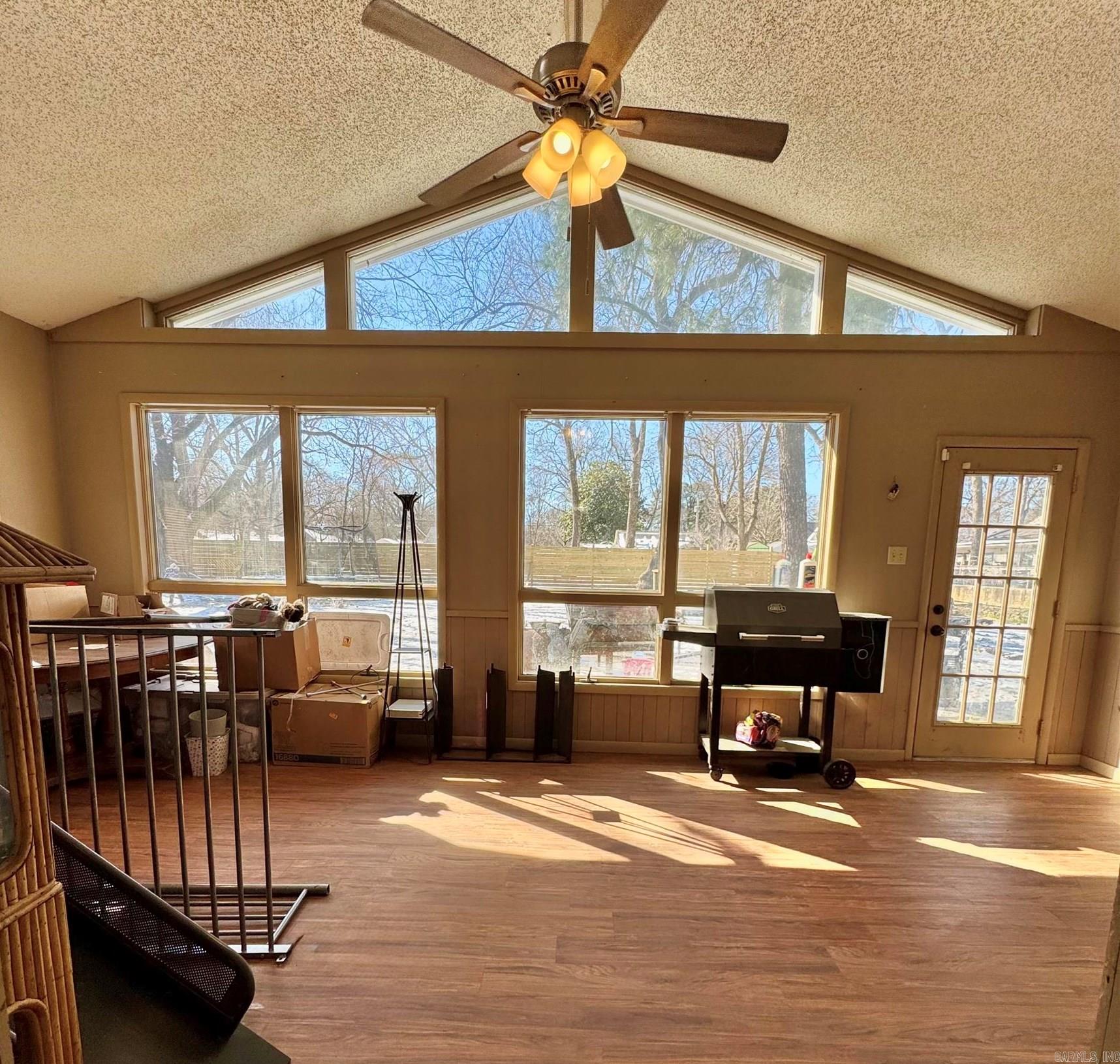 231  Locust Ave  Conway, AR