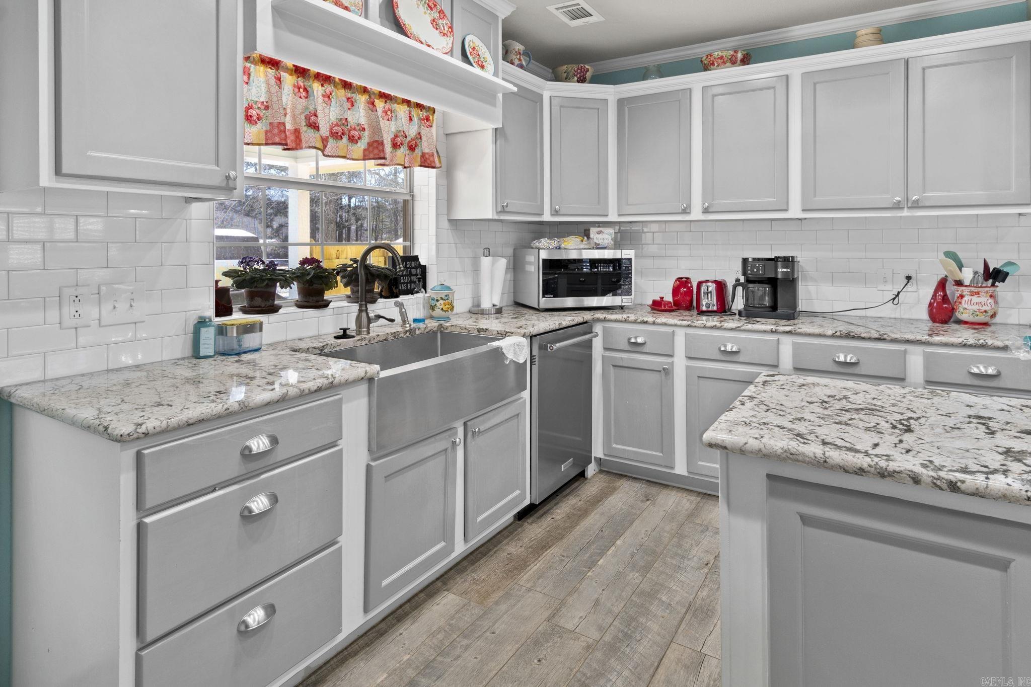 16122 Mary Lane Alexander, AR 72002