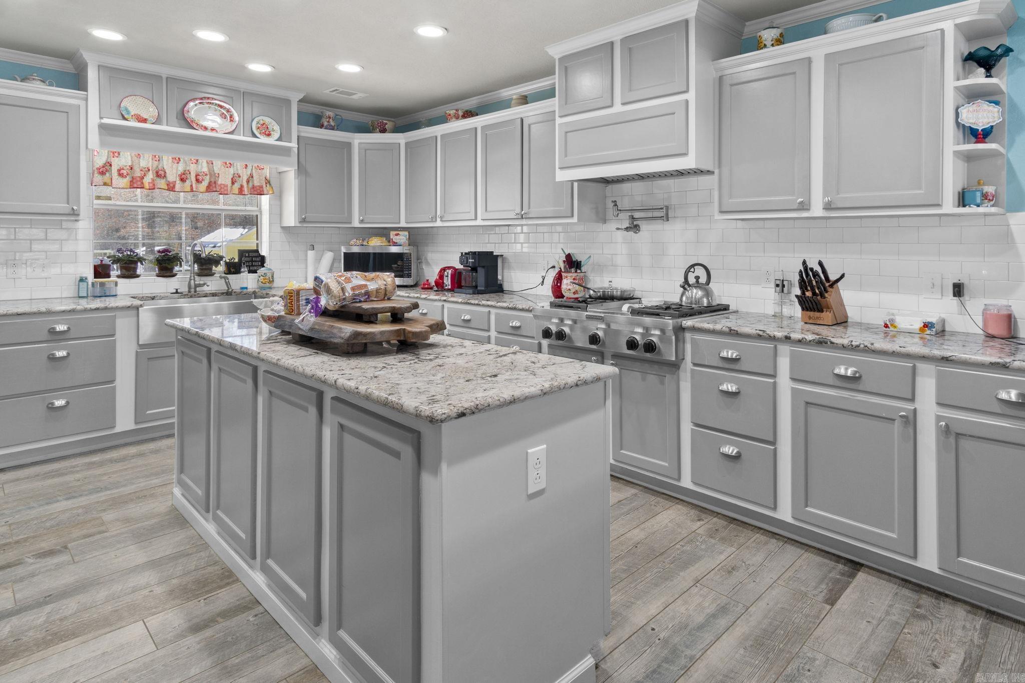 16122 Mary Lane Alexander, AR 72002