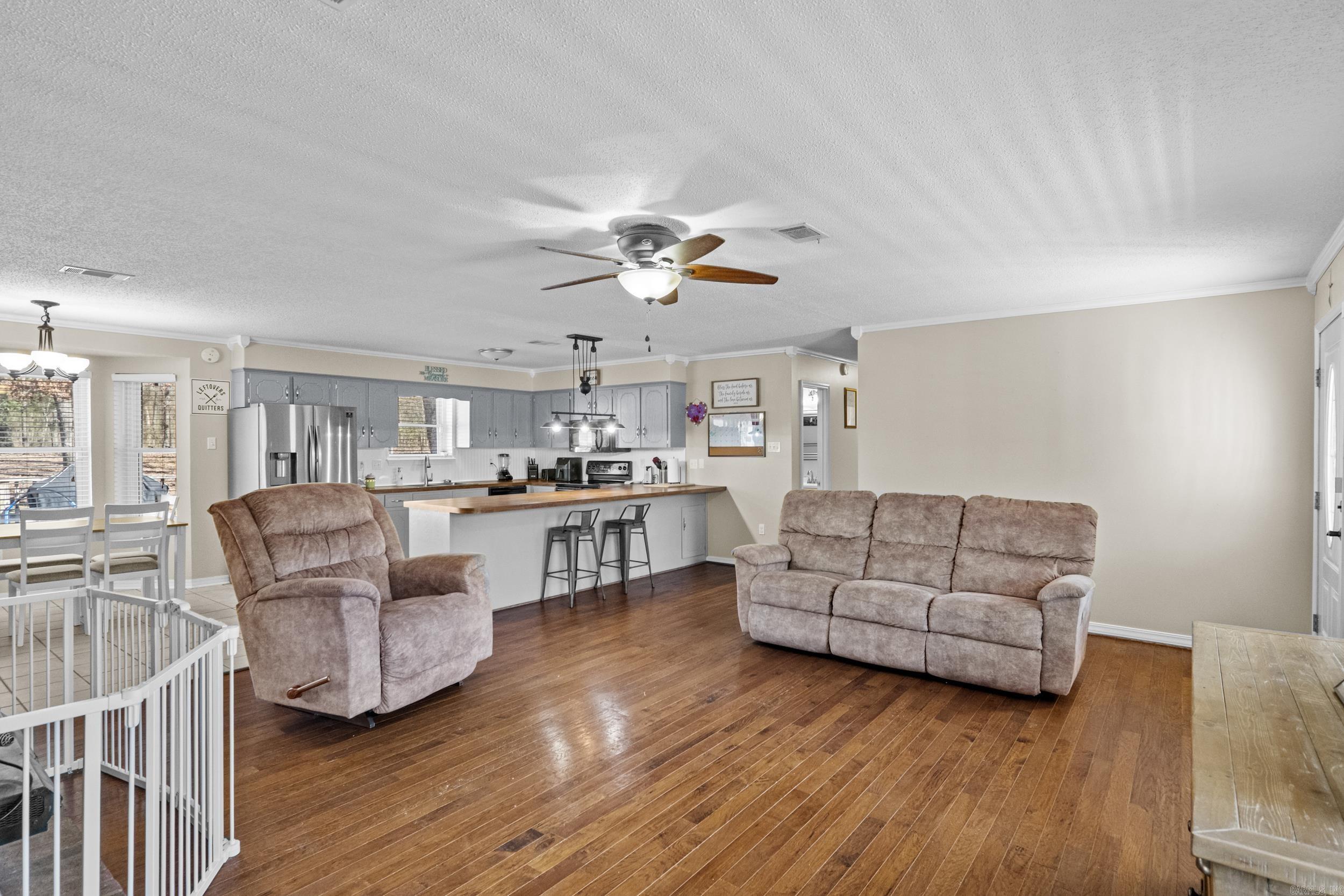 30  Rolling Meadows Ln  Austin, AR