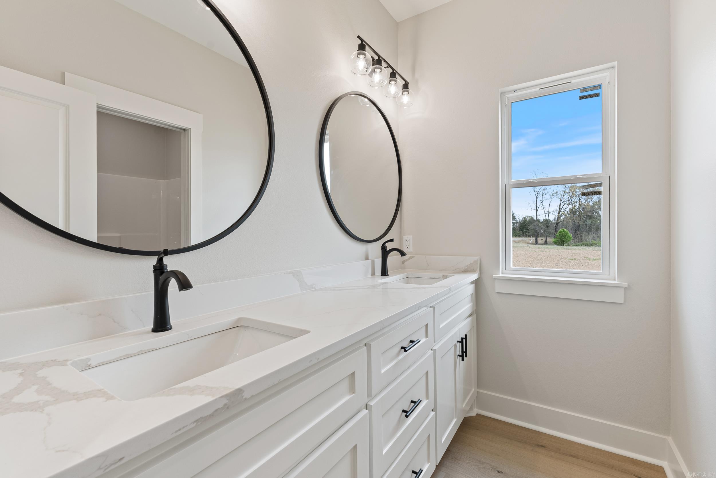 2  Ridge View Cv  Vilonia, AR