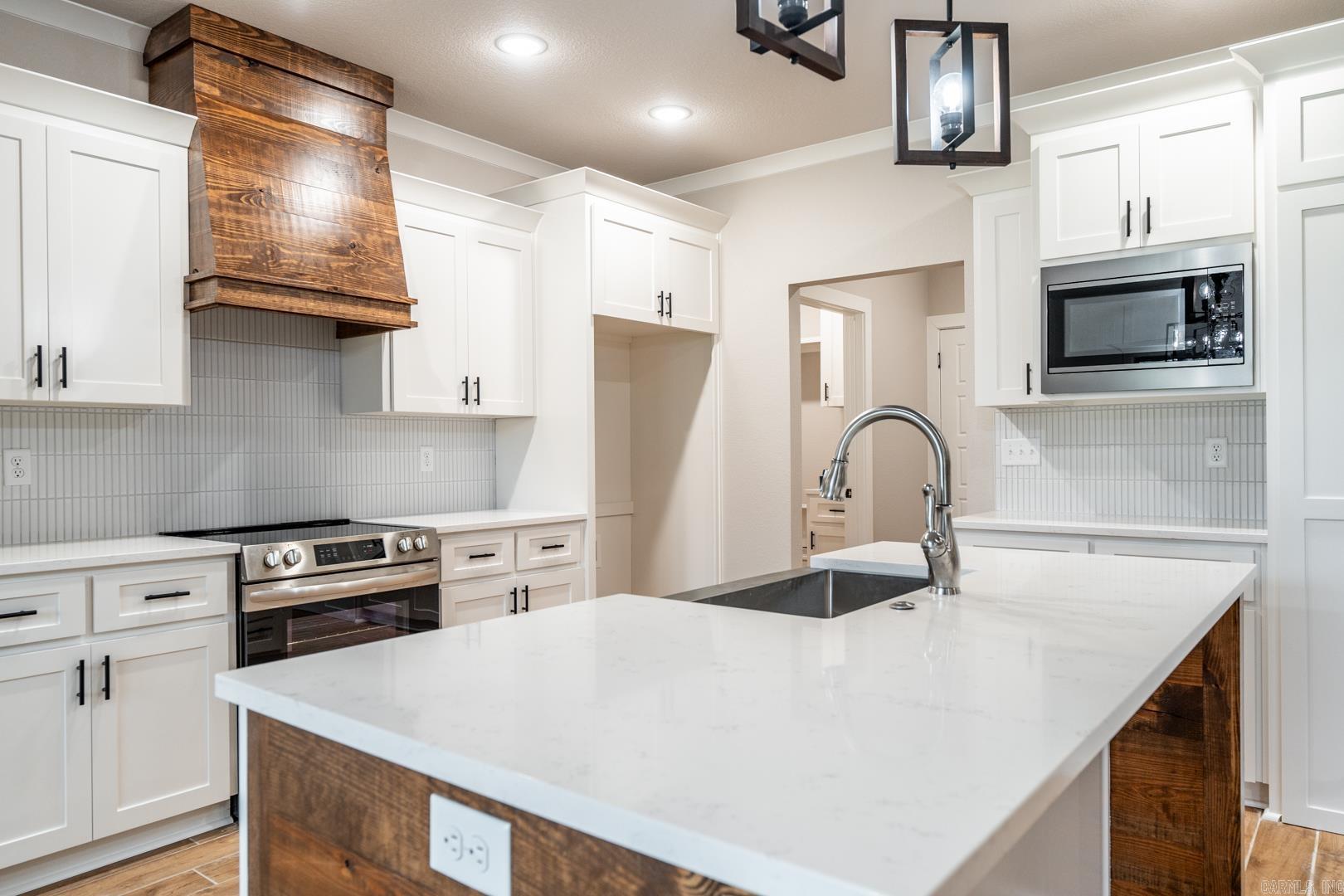 222  Michelle  Beebe, AR
